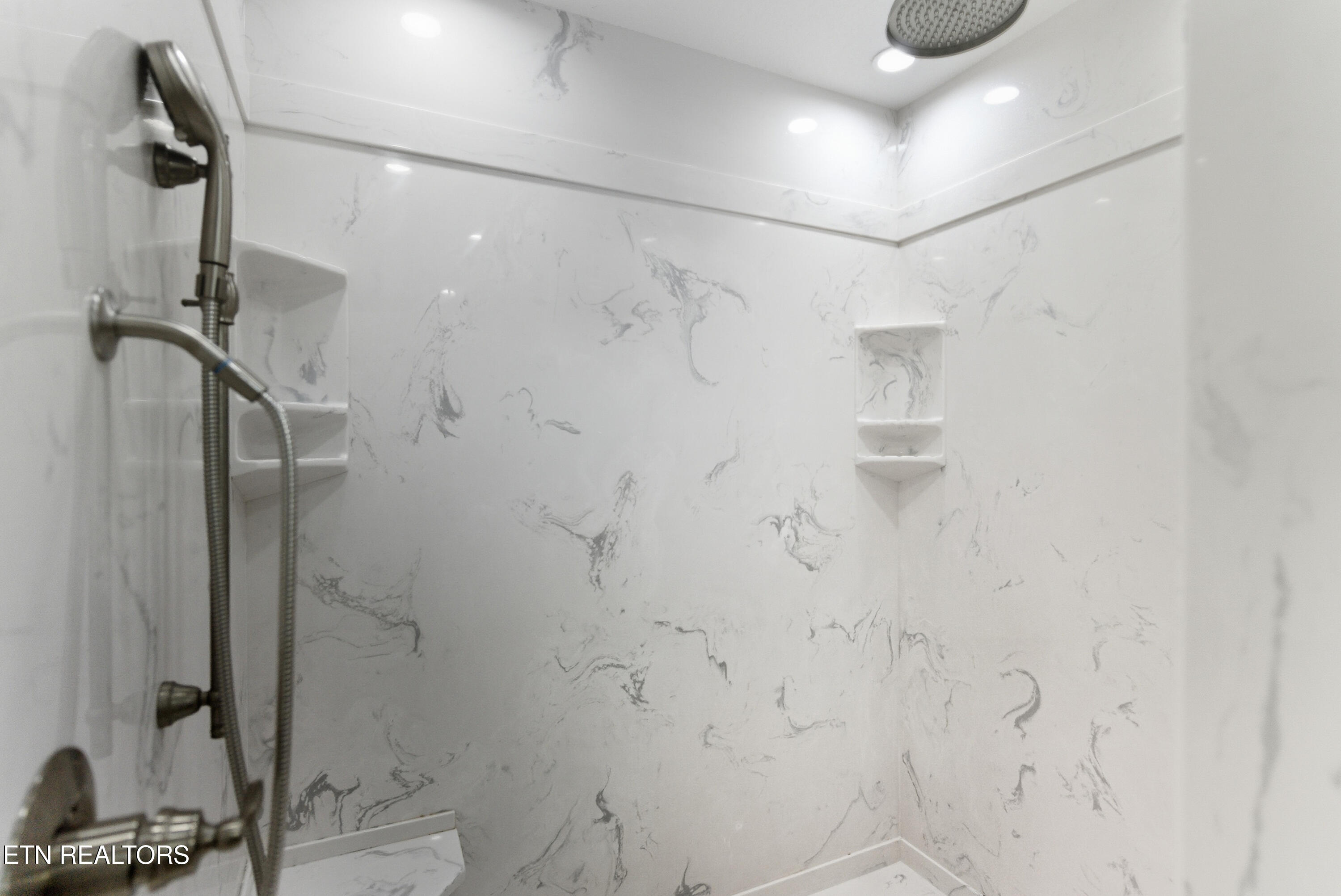 369 Mike Miller Lane Clinton TN 37716