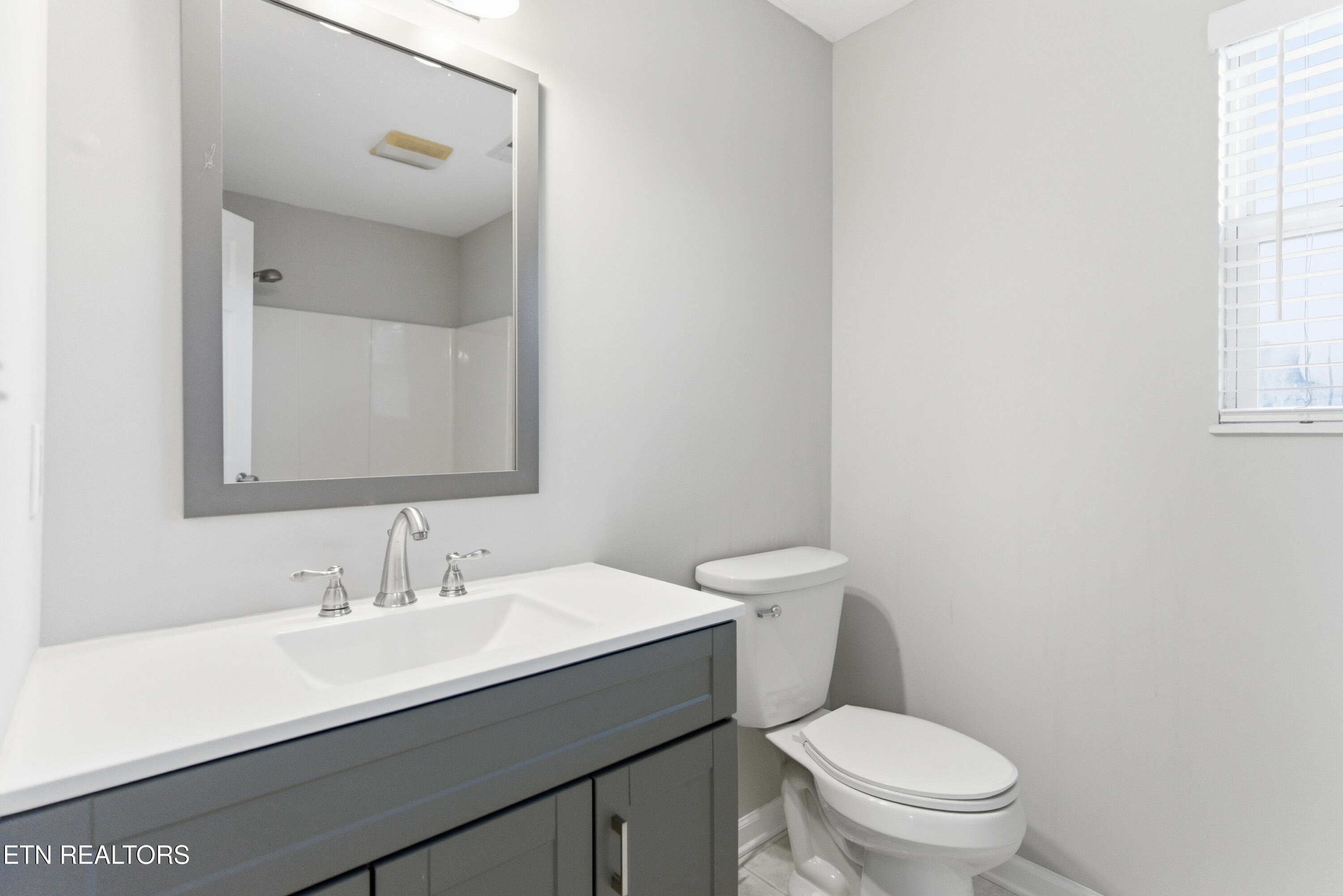 369 Mike Miller Lane Clinton TN 37716