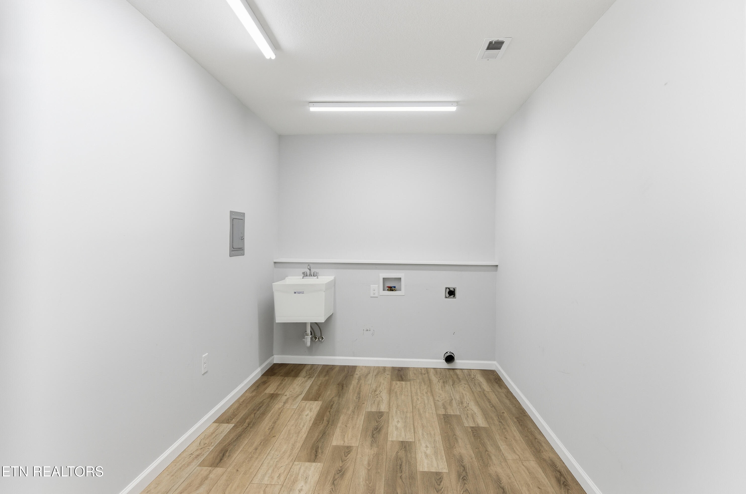 369 Mike Miller Lane Clinton TN 37716