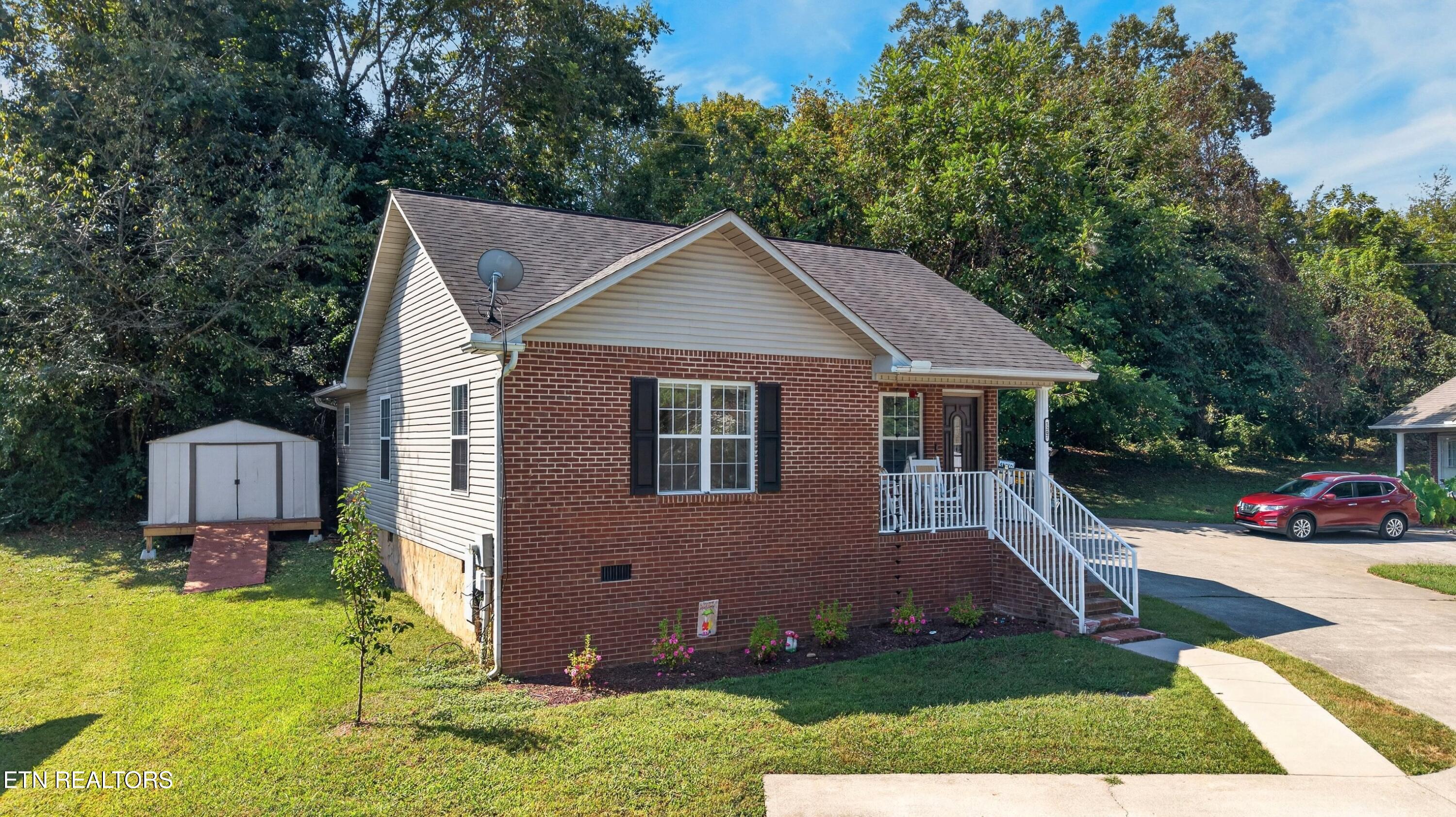 1207 Pool Street Sevierville TN 37862