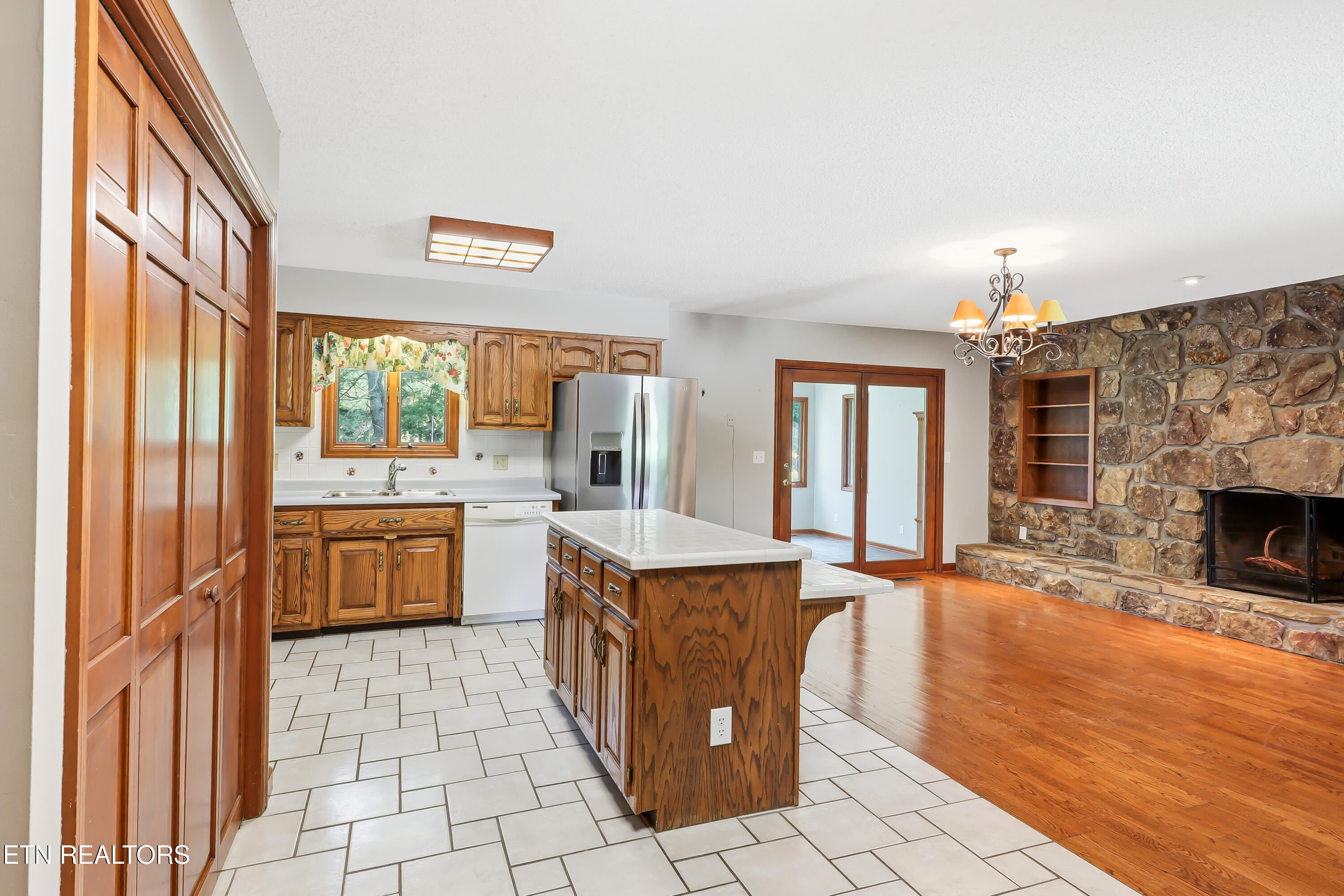 327 Sandy Lane Townsend TN 37882