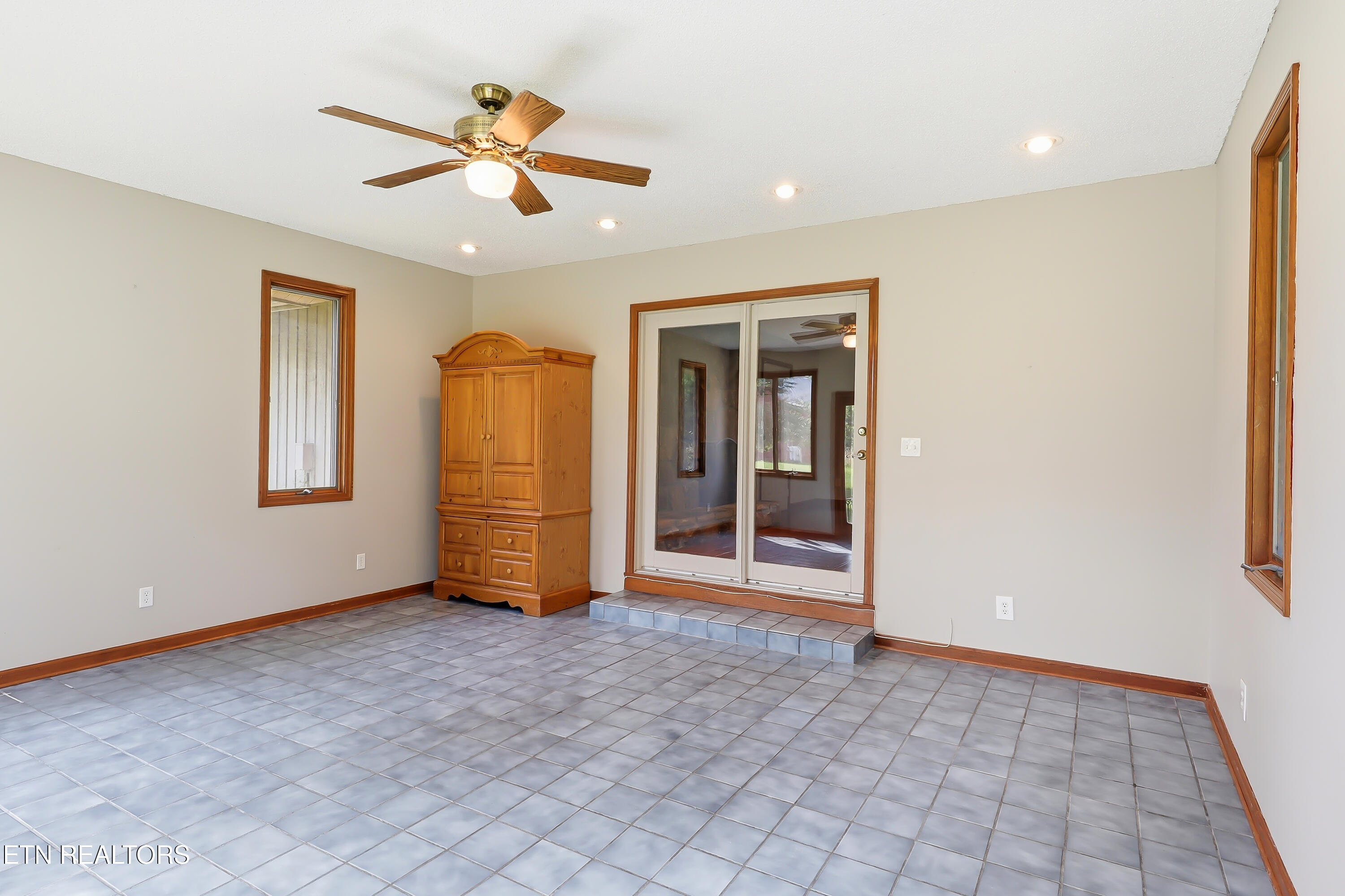 327 Sandy Lane Townsend TN 37882