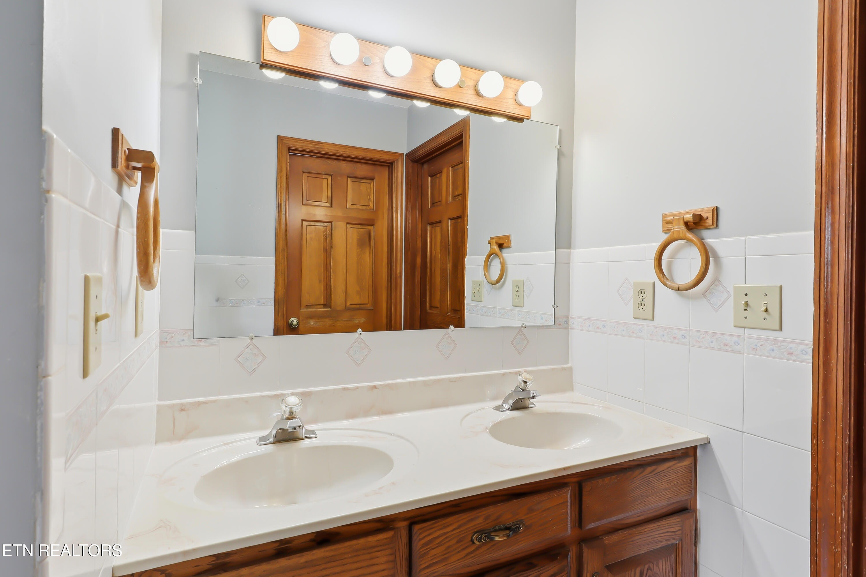 327 Sandy Lane Townsend TN 37882