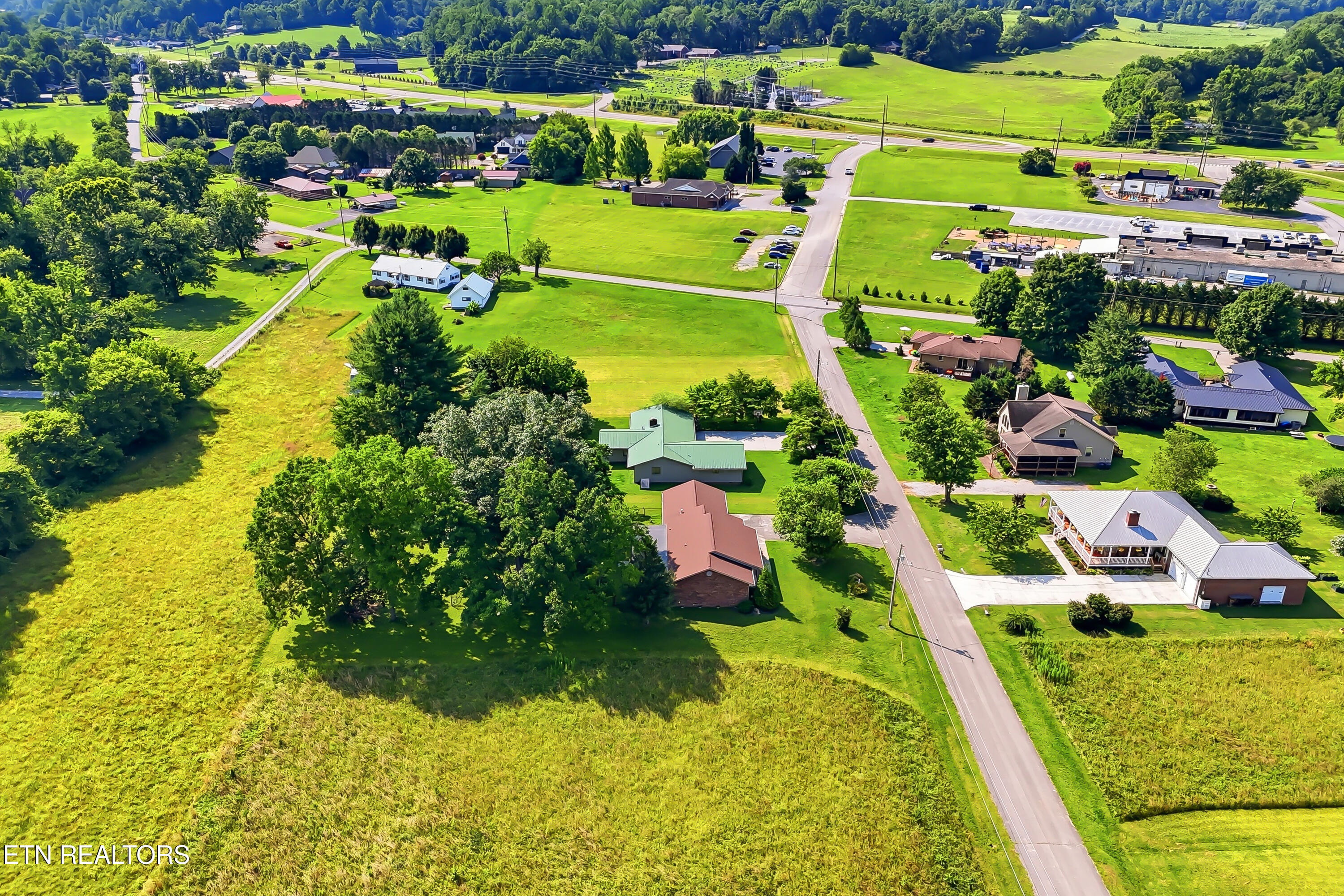 327 Sandy Lane Townsend TN 37882