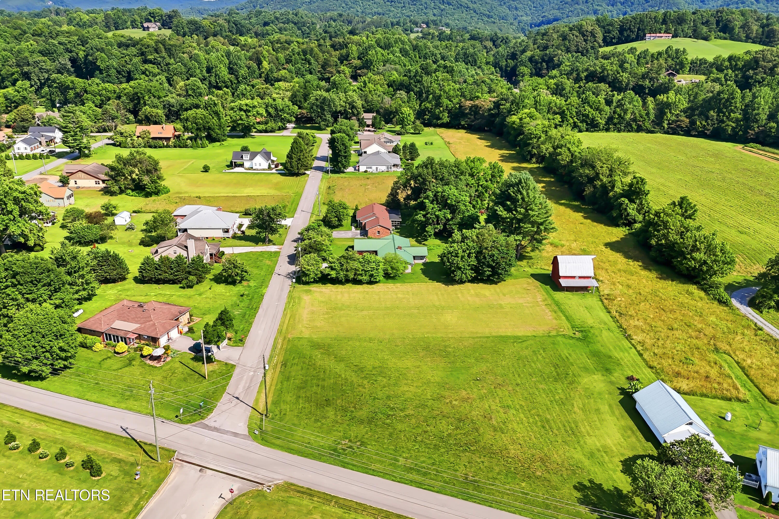 327 Sandy Lane Townsend TN 37882