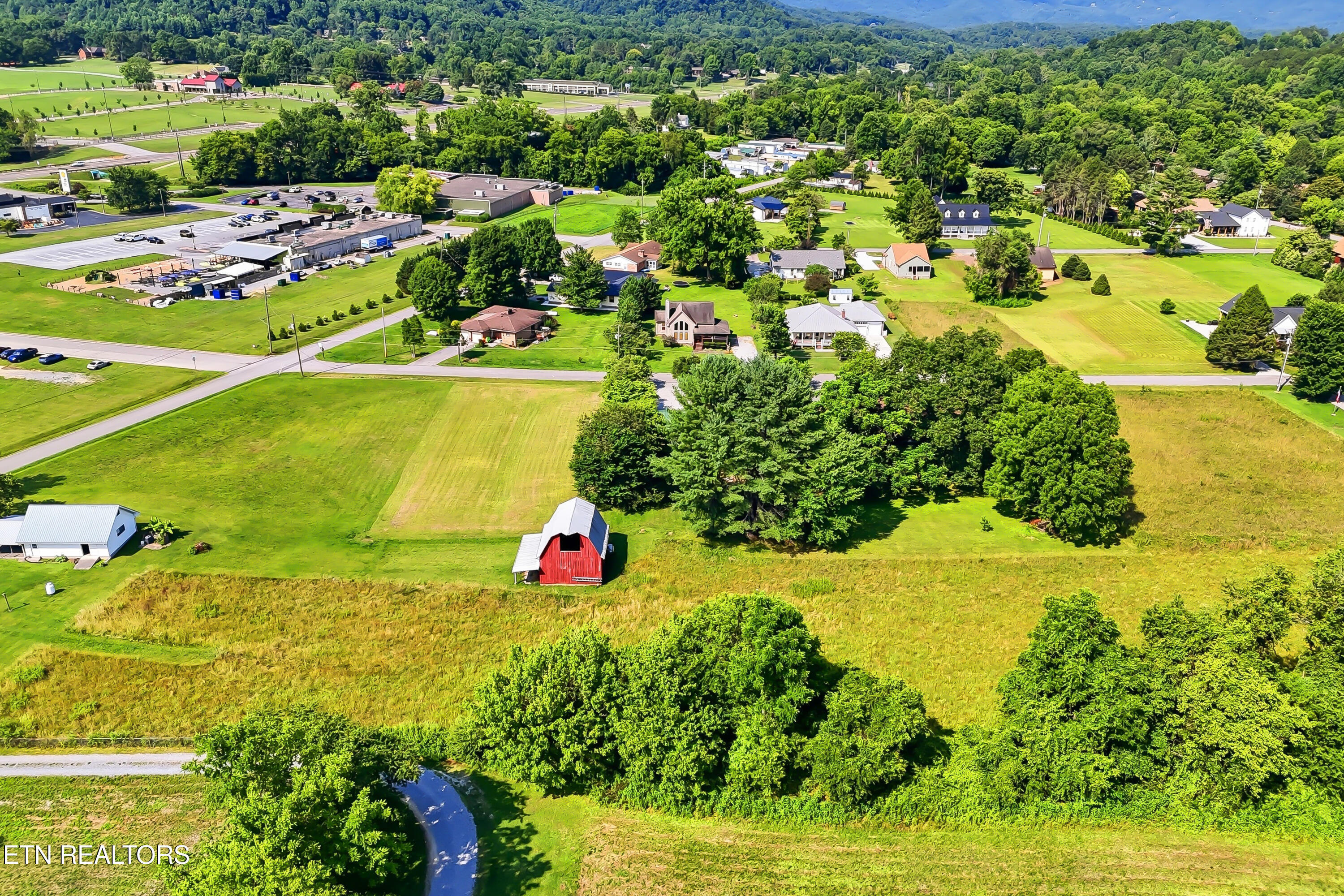 327 Sandy Lane Townsend TN 37882