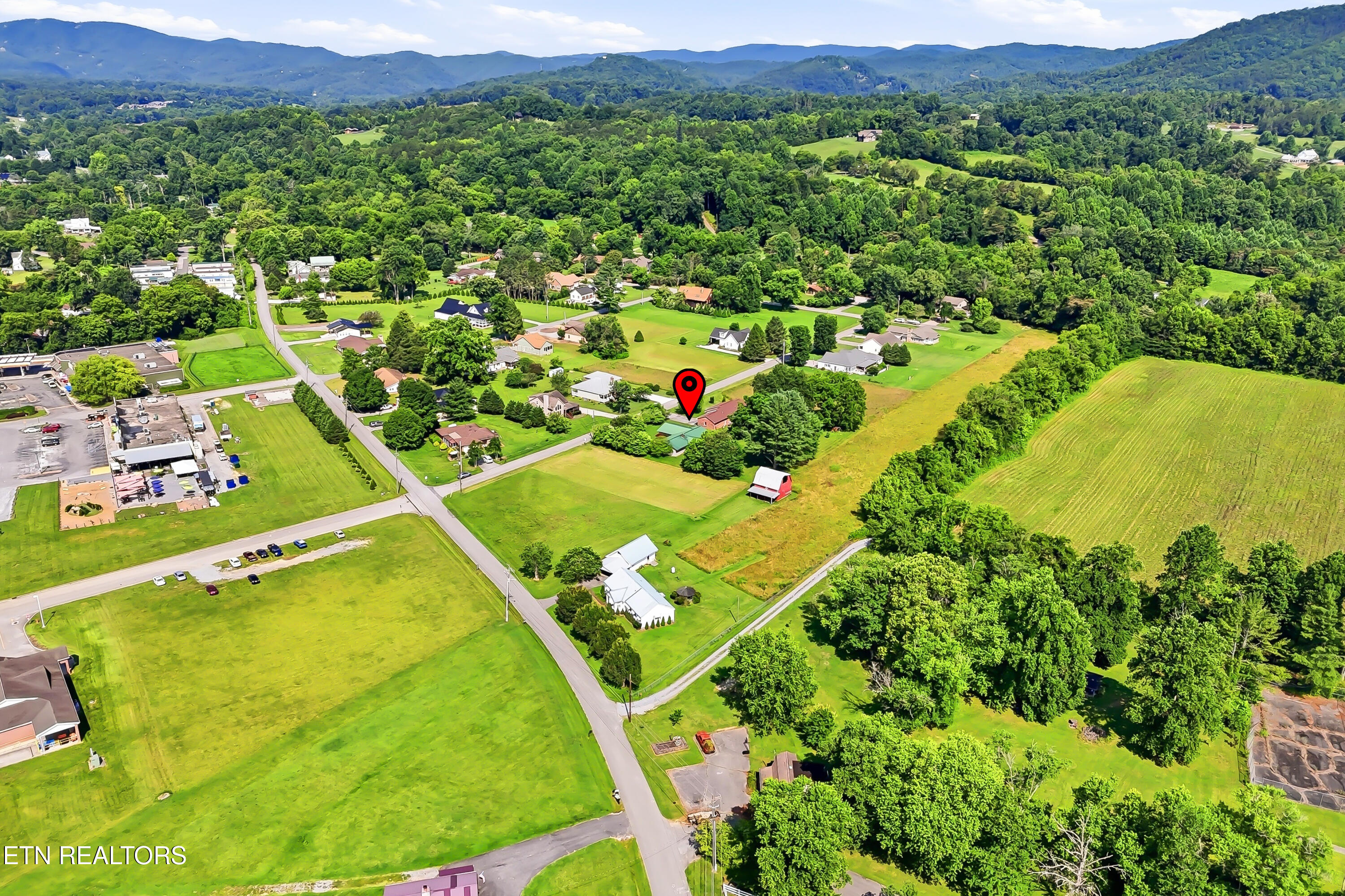 327 Sandy Lane Townsend TN 37882