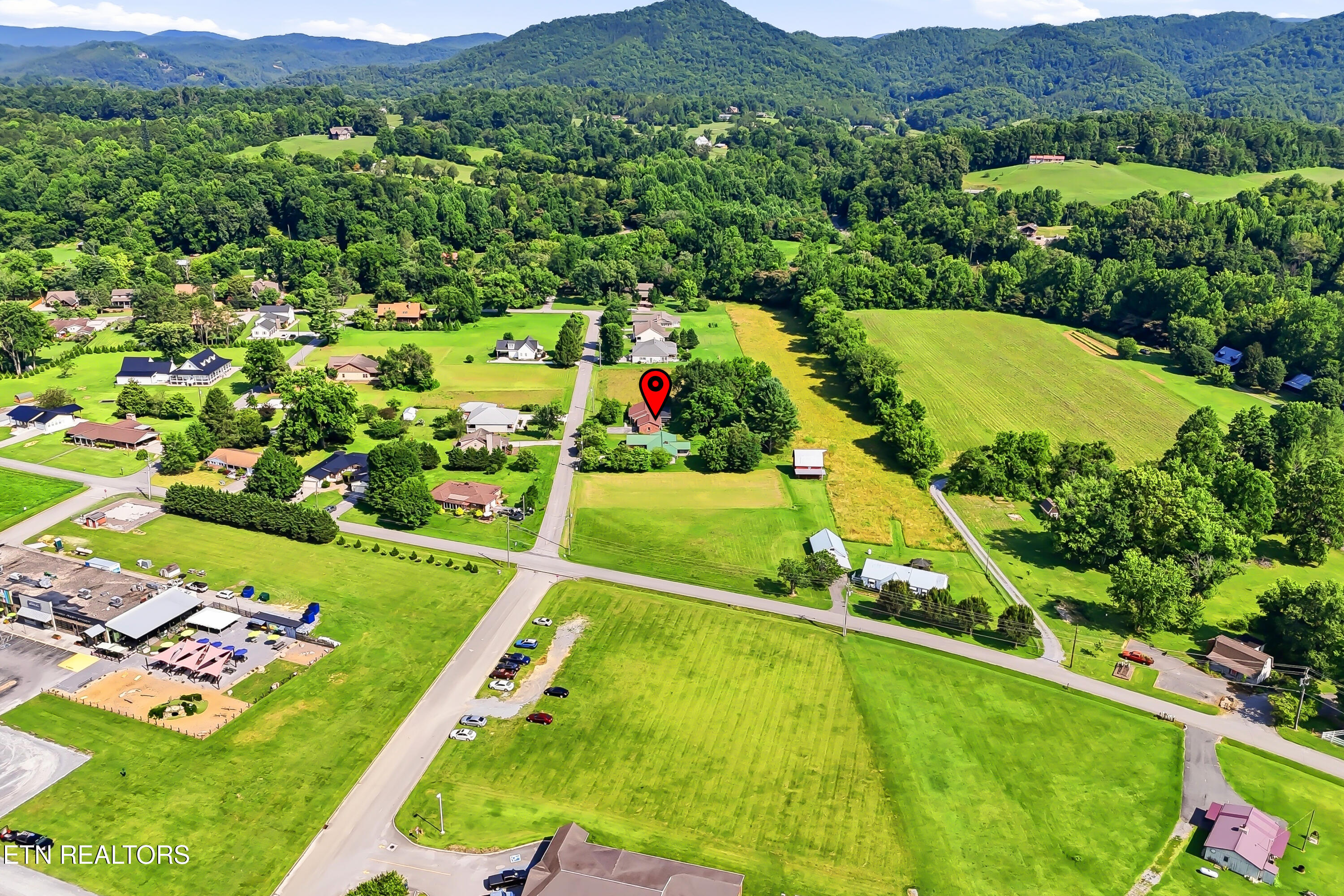 327 Sandy Lane Townsend TN 37882