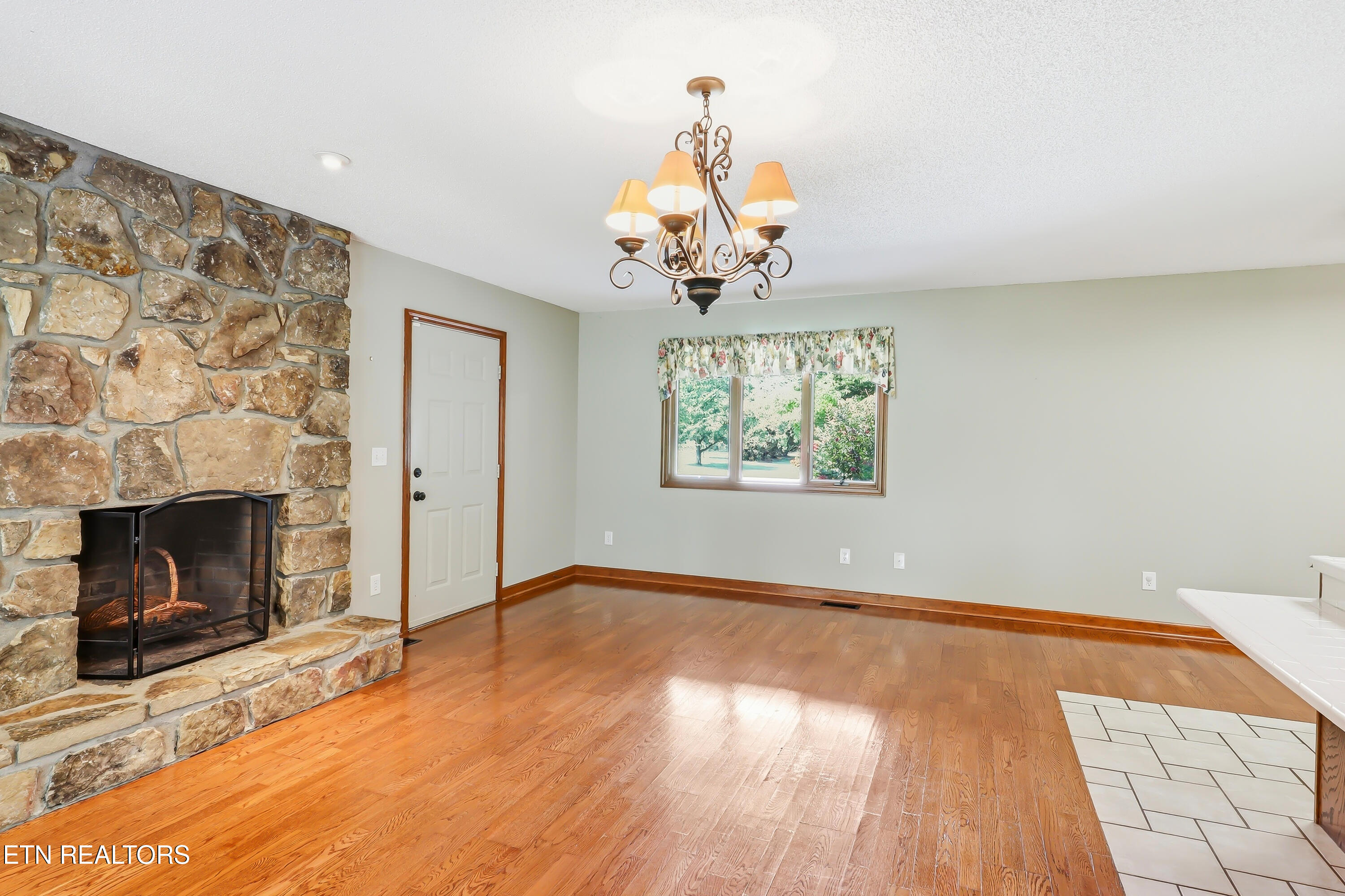327 Sandy Lane Townsend TN 37882