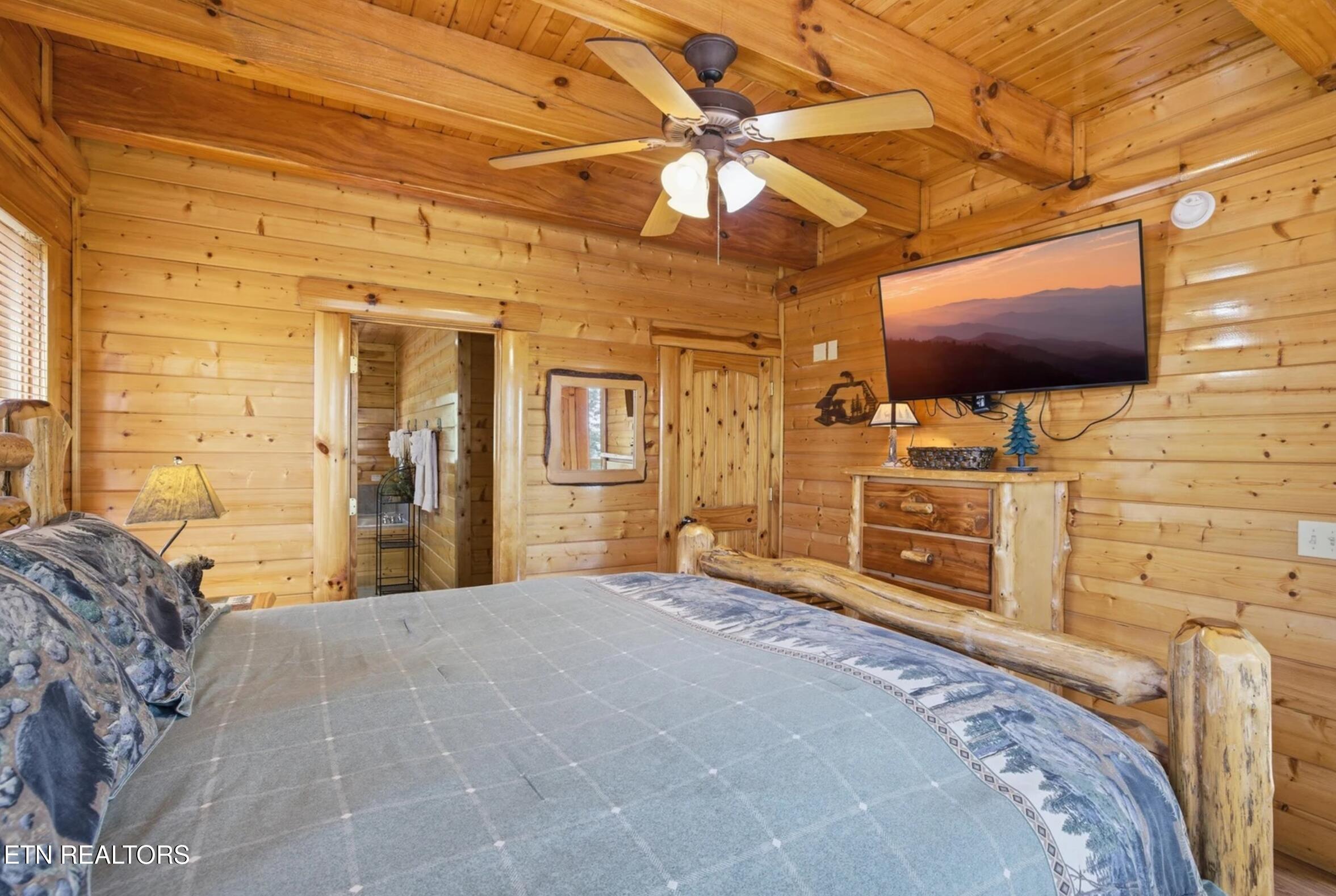 2733 Cats Paw Lane Sevierville TN 37862