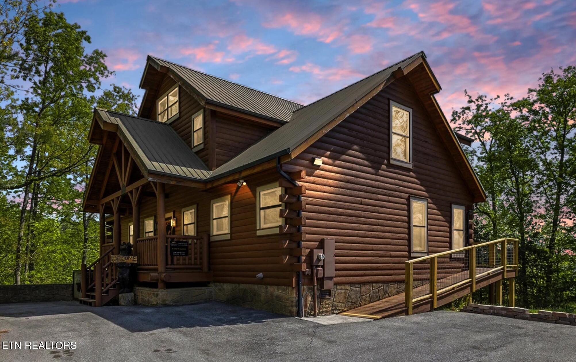 2733 Cats Paw Lane Sevierville TN 37862