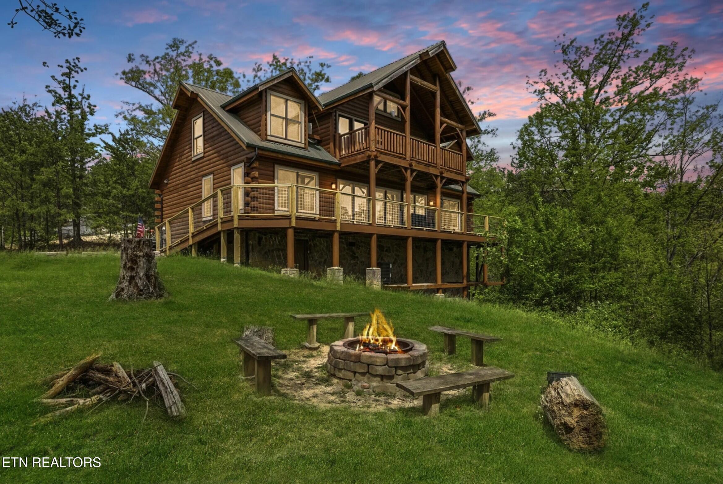 2733 Cats Paw Lane Sevierville TN 37862