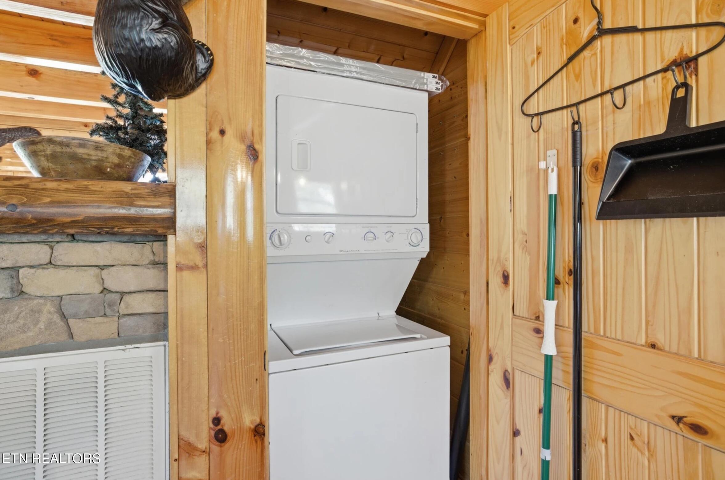 2733 Cats Paw Lane Sevierville TN 37862