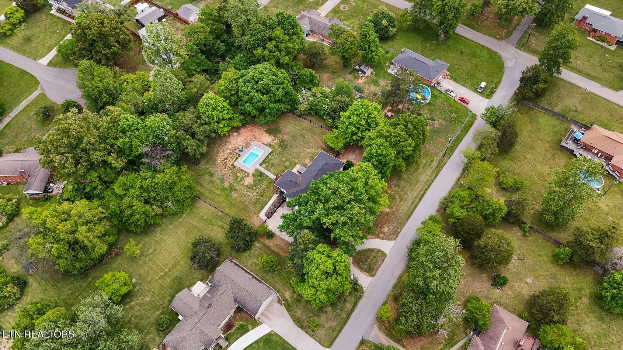 7204 Fairlane Road Powell TN 37849