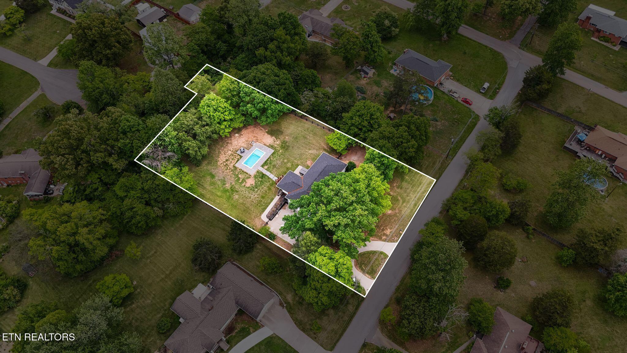 7204 Fairlane Road Powell TN 37849