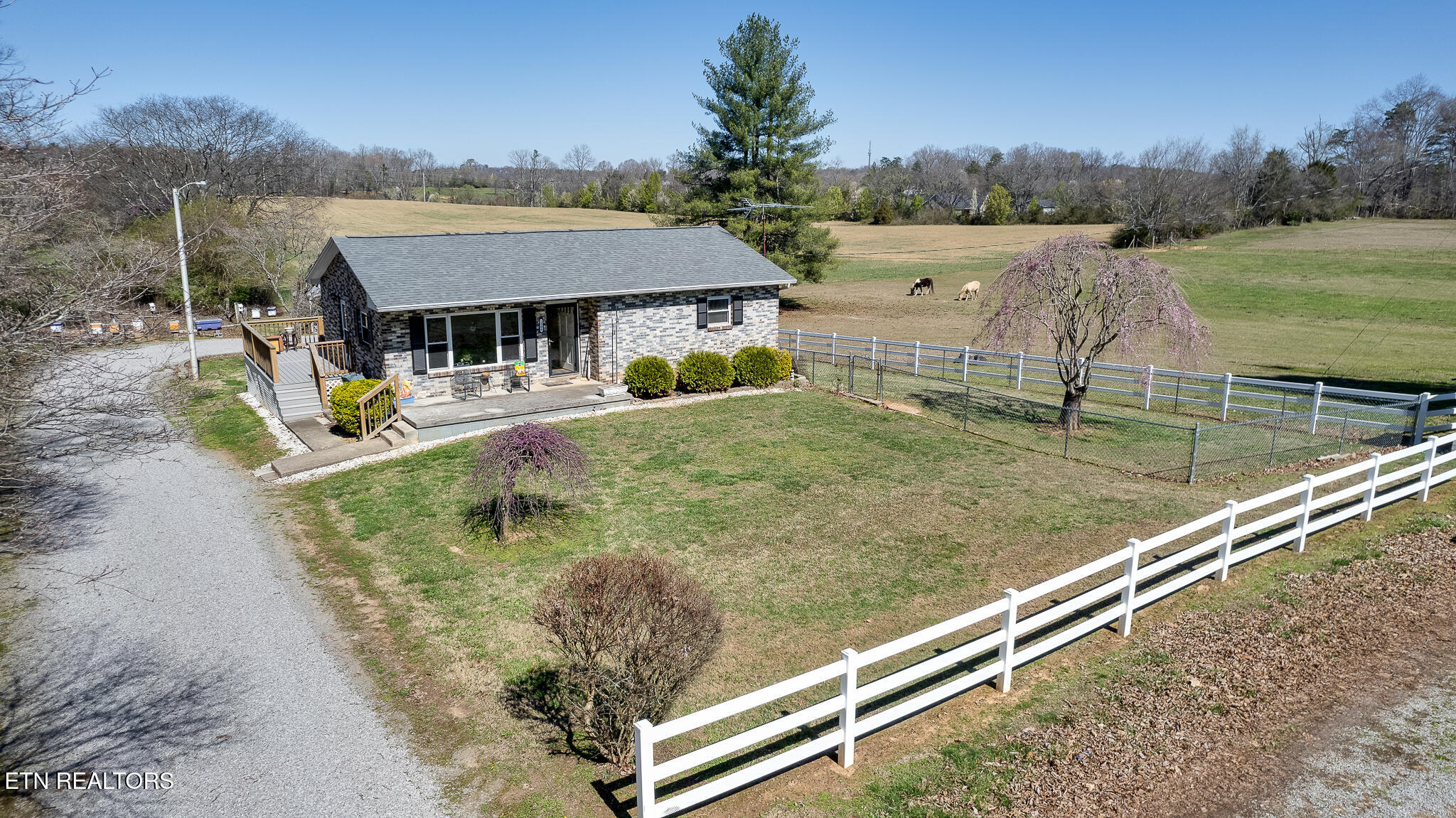 1506 W Cunningham Road Seymour TN 37865