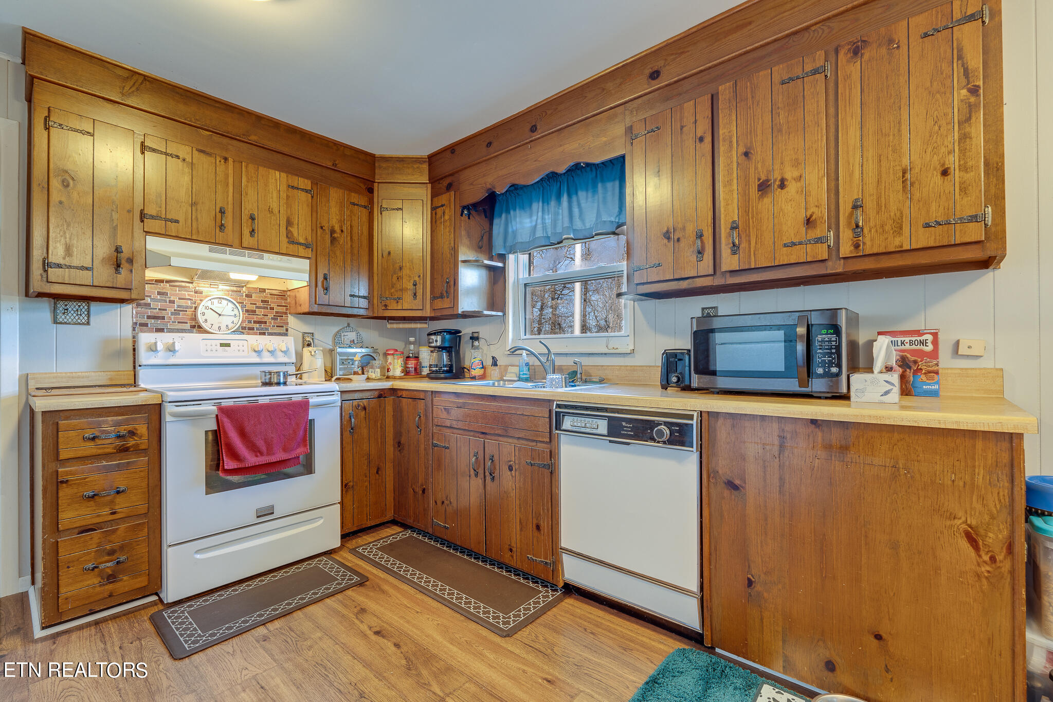 1506 W Cunningham Road Seymour TN 37865