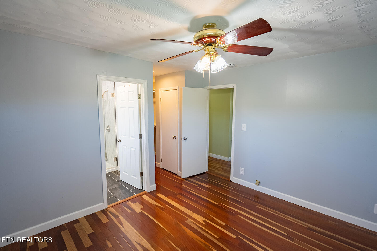 302 Sunset Lane Harriman TN 37748