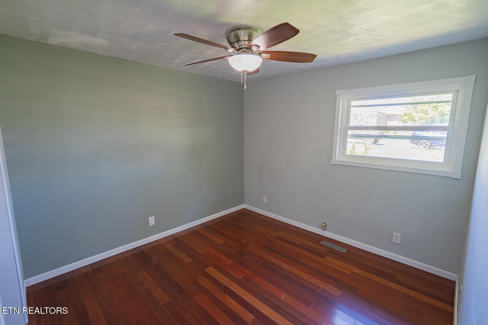 302 Sunset Lane Harriman TN 37748