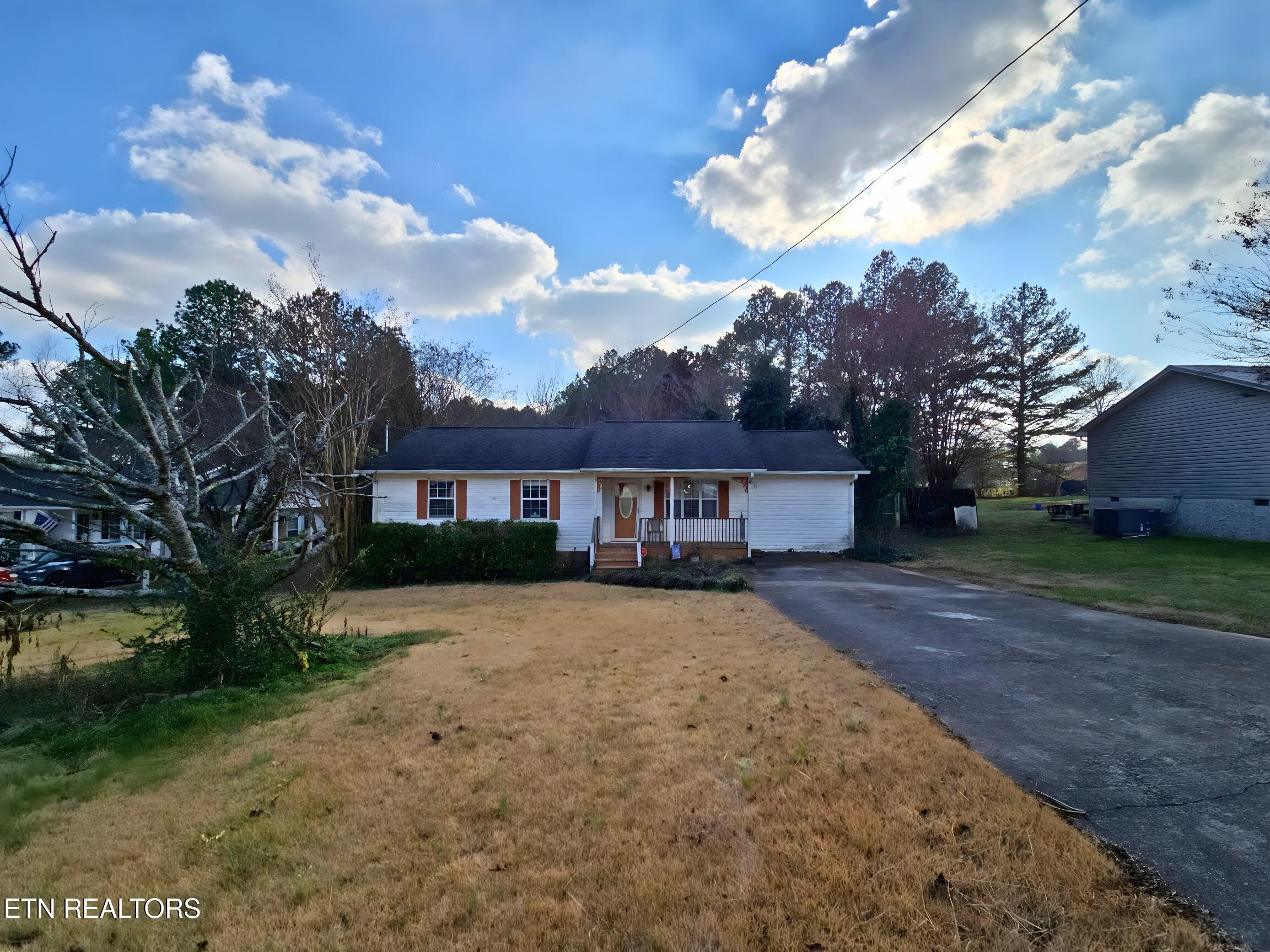 225 County Road 587 Englewood TN 37329
