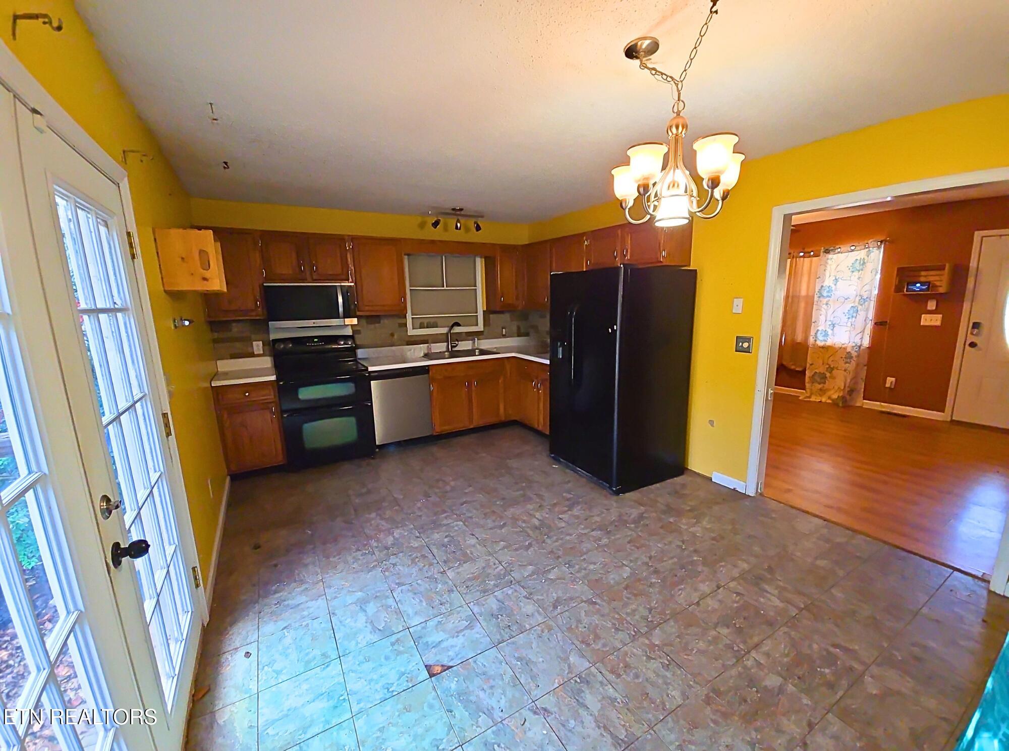 225 County Road 587 Englewood TN 37329