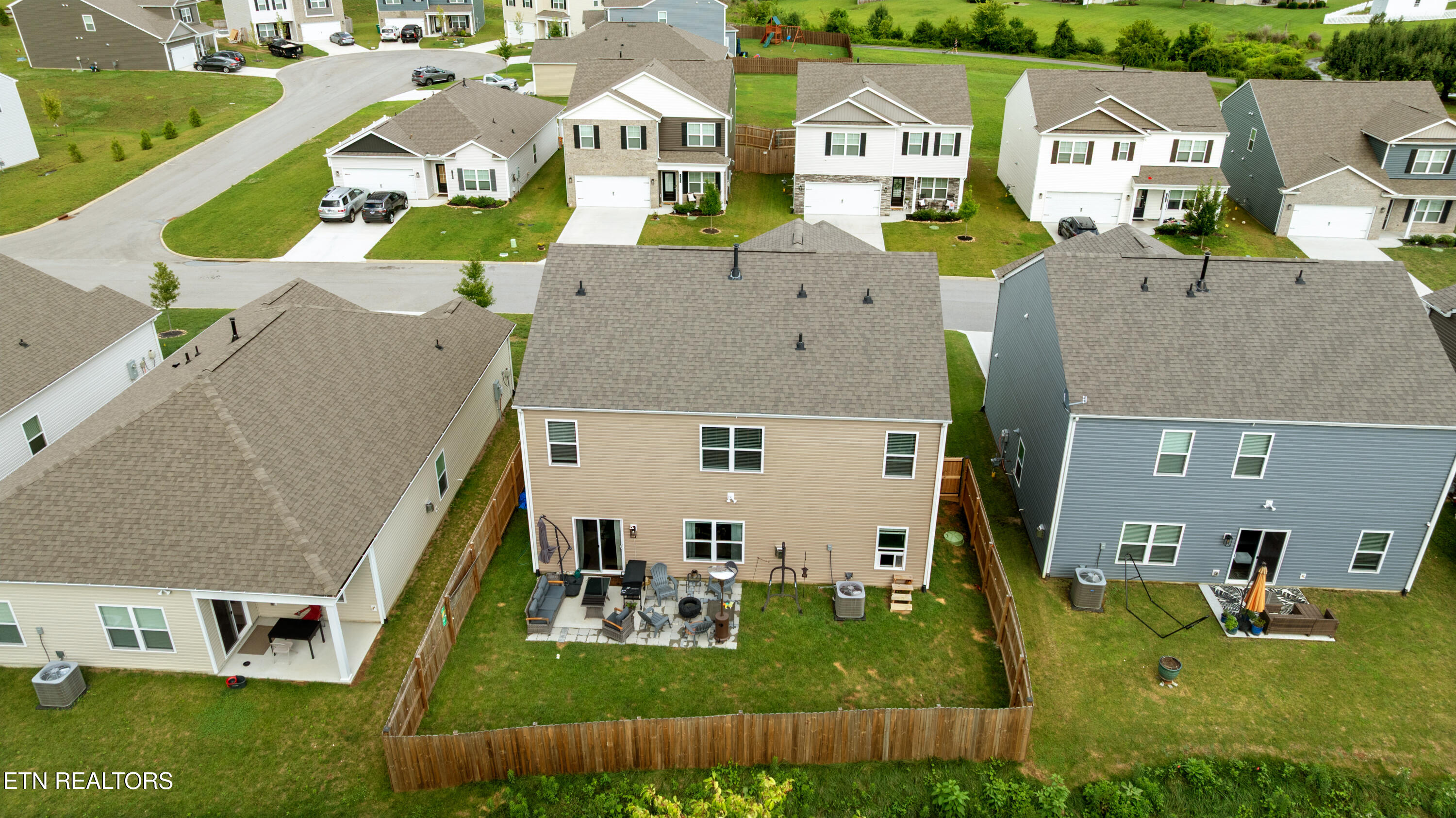 1629 Cabernet Lane Knoxville TN 37918