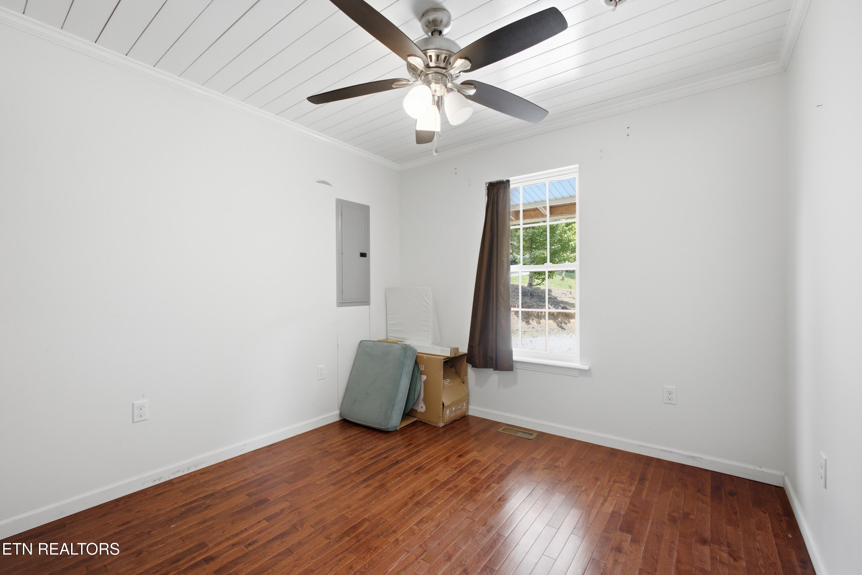 230 Windcrest Lane Harriman TN 37748