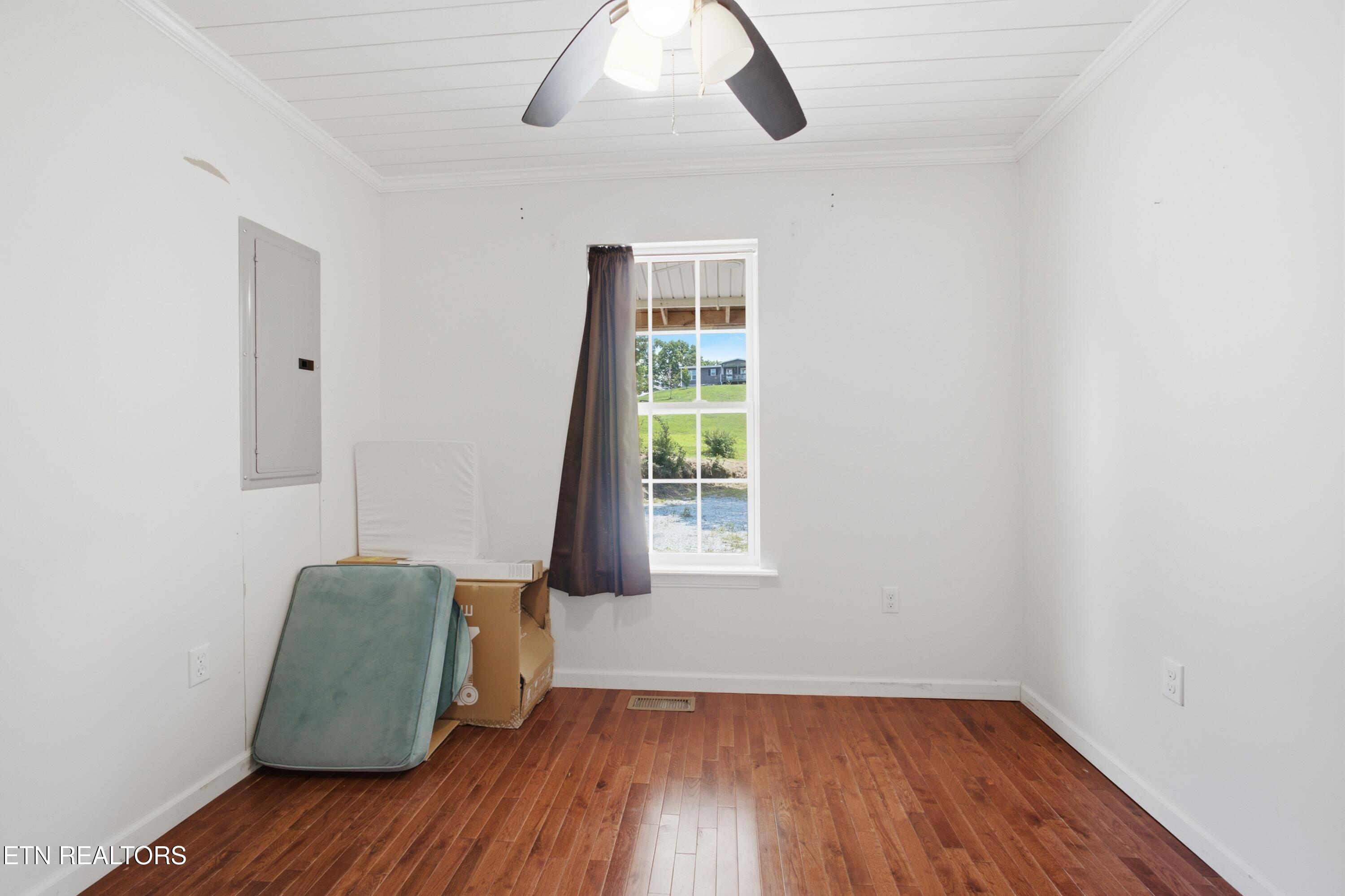 230 Windcrest Lane Harriman TN 37748