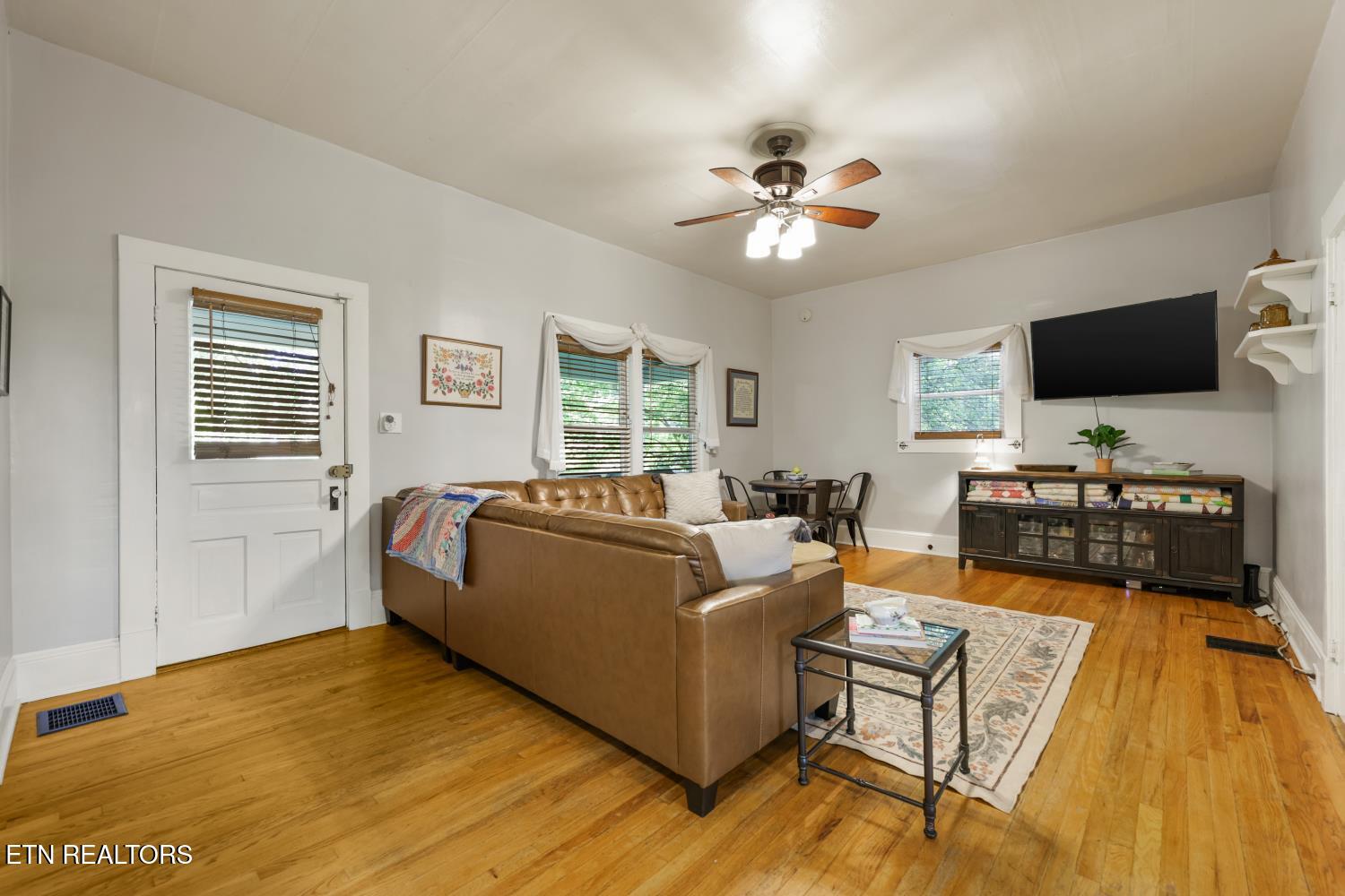 306 Dahlia Drive Knoxville TN 37918
