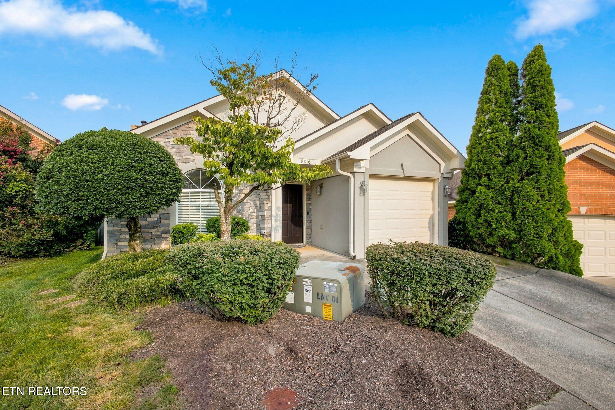 8816 Lennox View Way Knoxville TN 37923