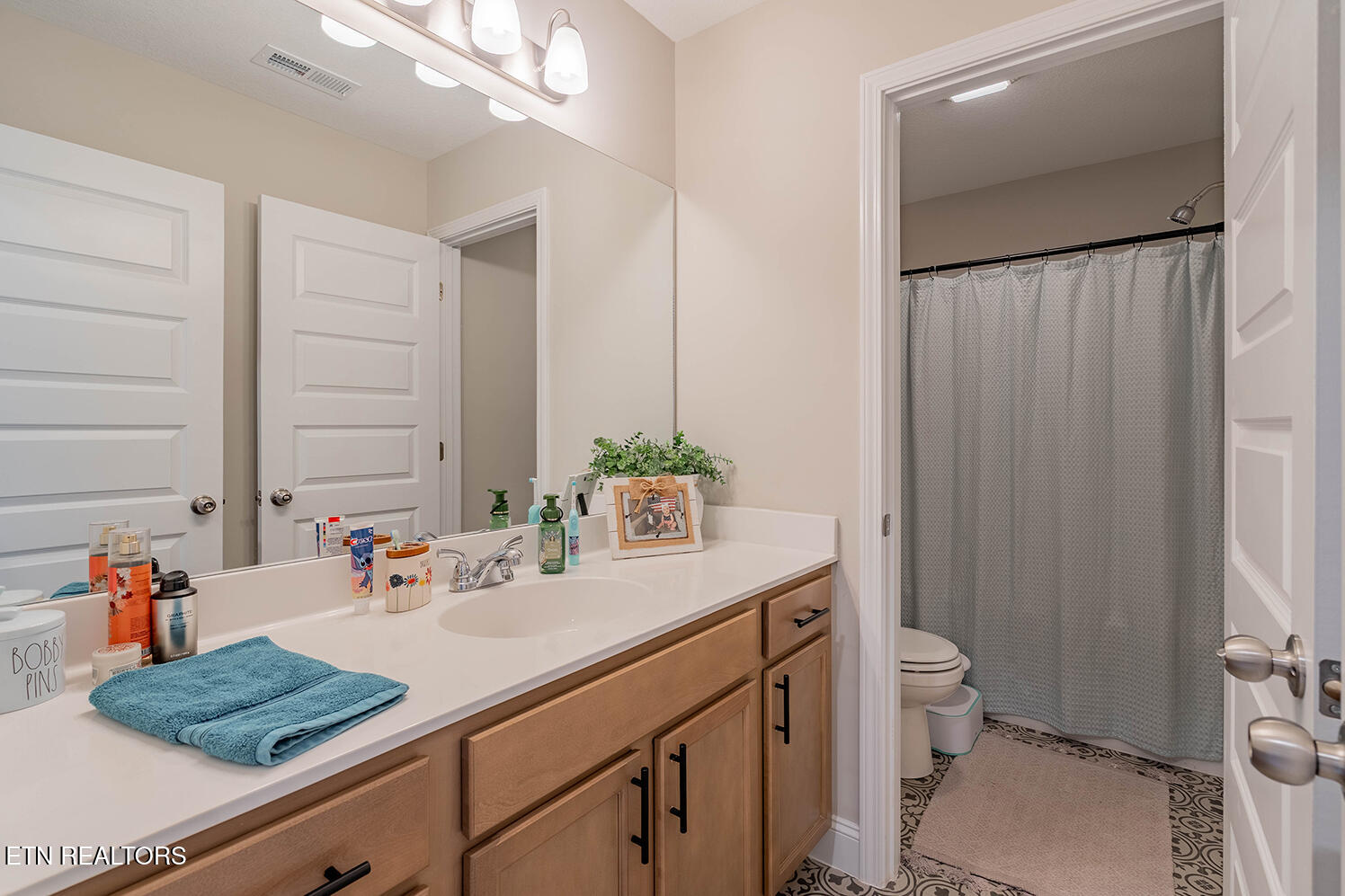 7645 Honey Oaks Road Corryton TN 37721
