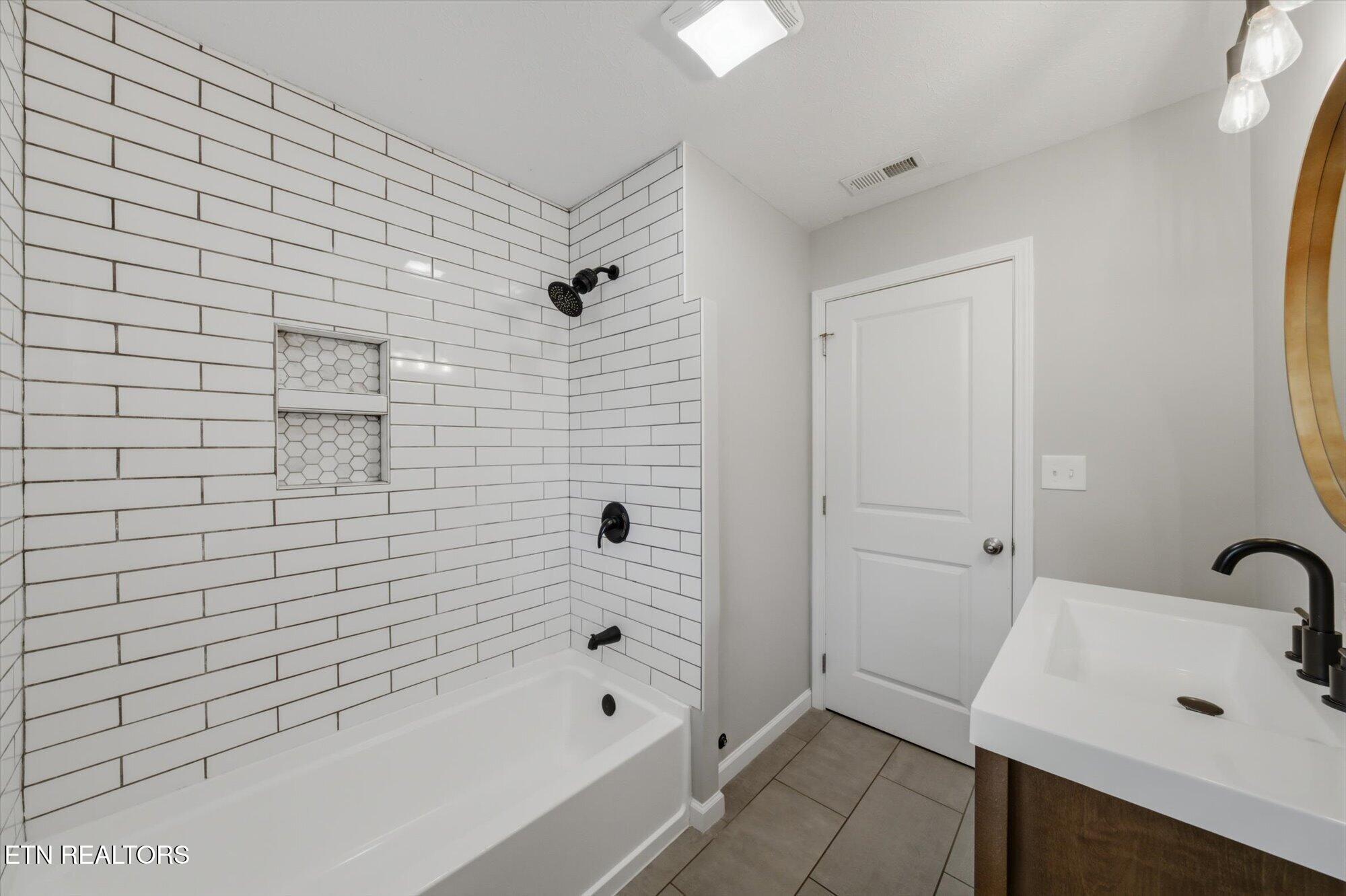 208 Early Drive Powell TN 37849