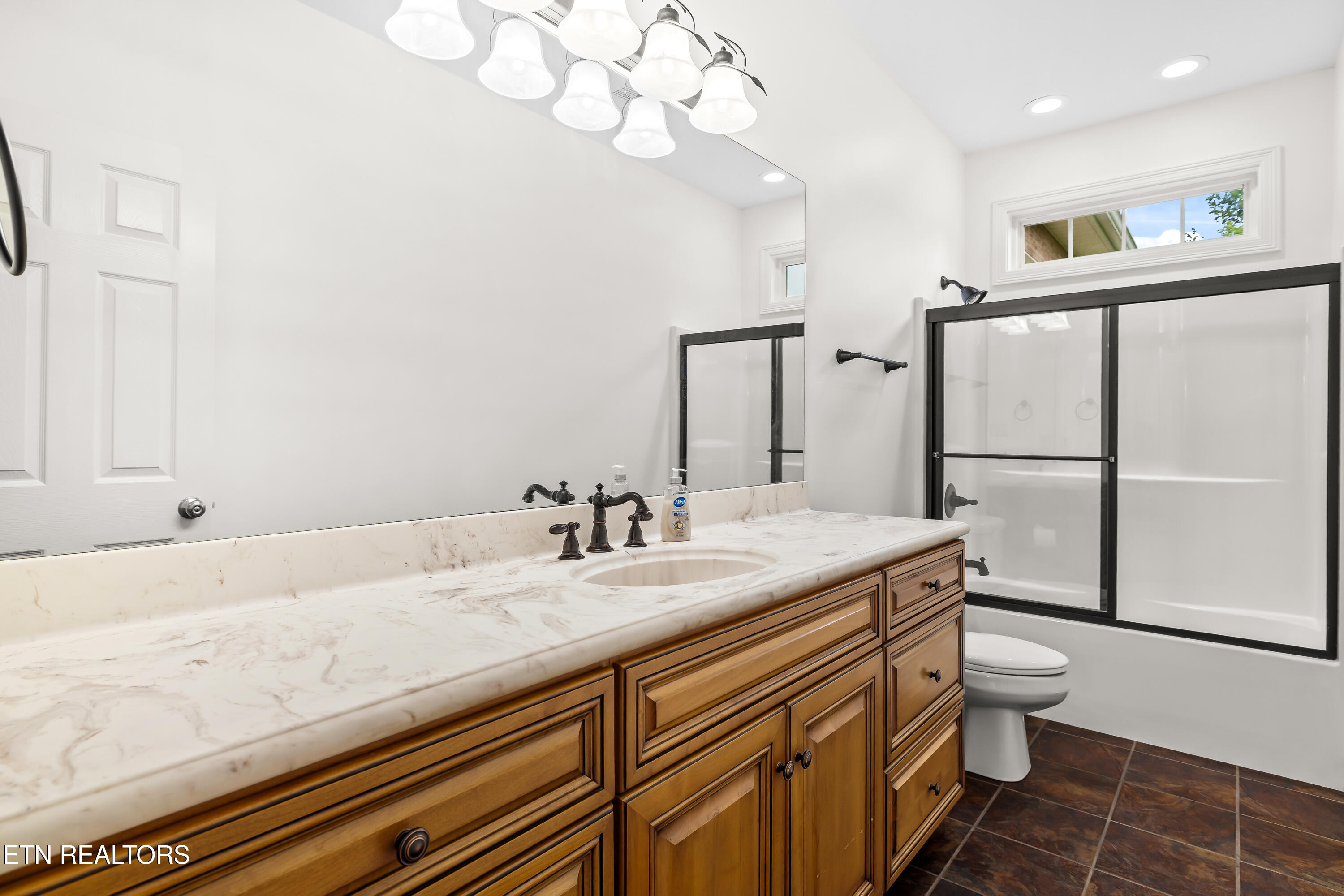 203 Heighton Court Alcoa TN 37701