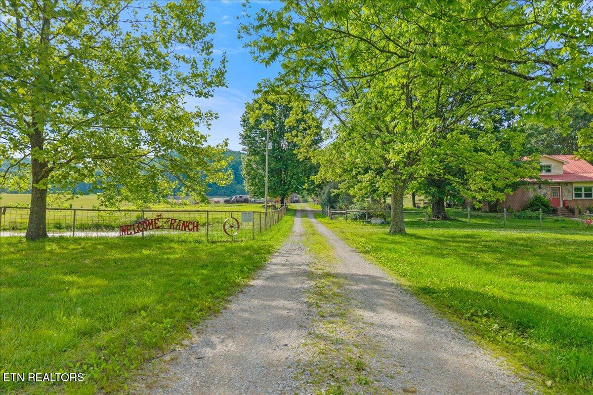 1245 Paint Rock Valley Road Philadelphia TN 37846