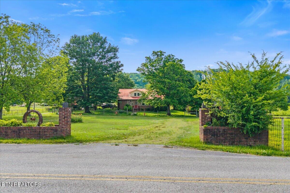 1245 Paint Rock Valley Road Philadelphia TN 37846