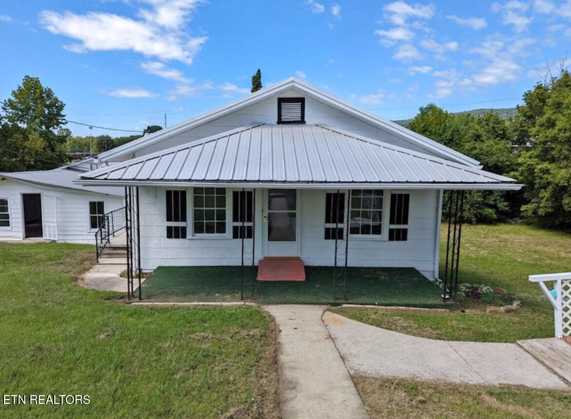 116 Flanders Avenue Harriman TN 37748