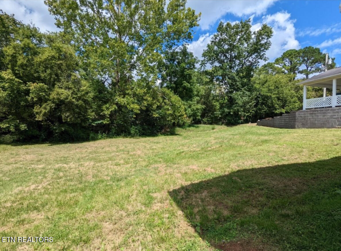 116 Flanders Avenue Harriman TN 37748