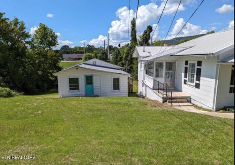 116 Flanders Avenue Harriman TN 37748