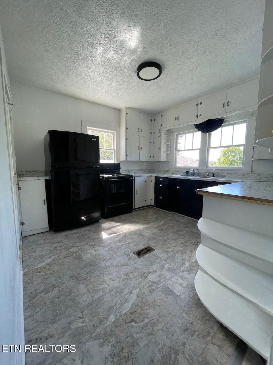 116 Flanders Avenue Harriman TN 37748