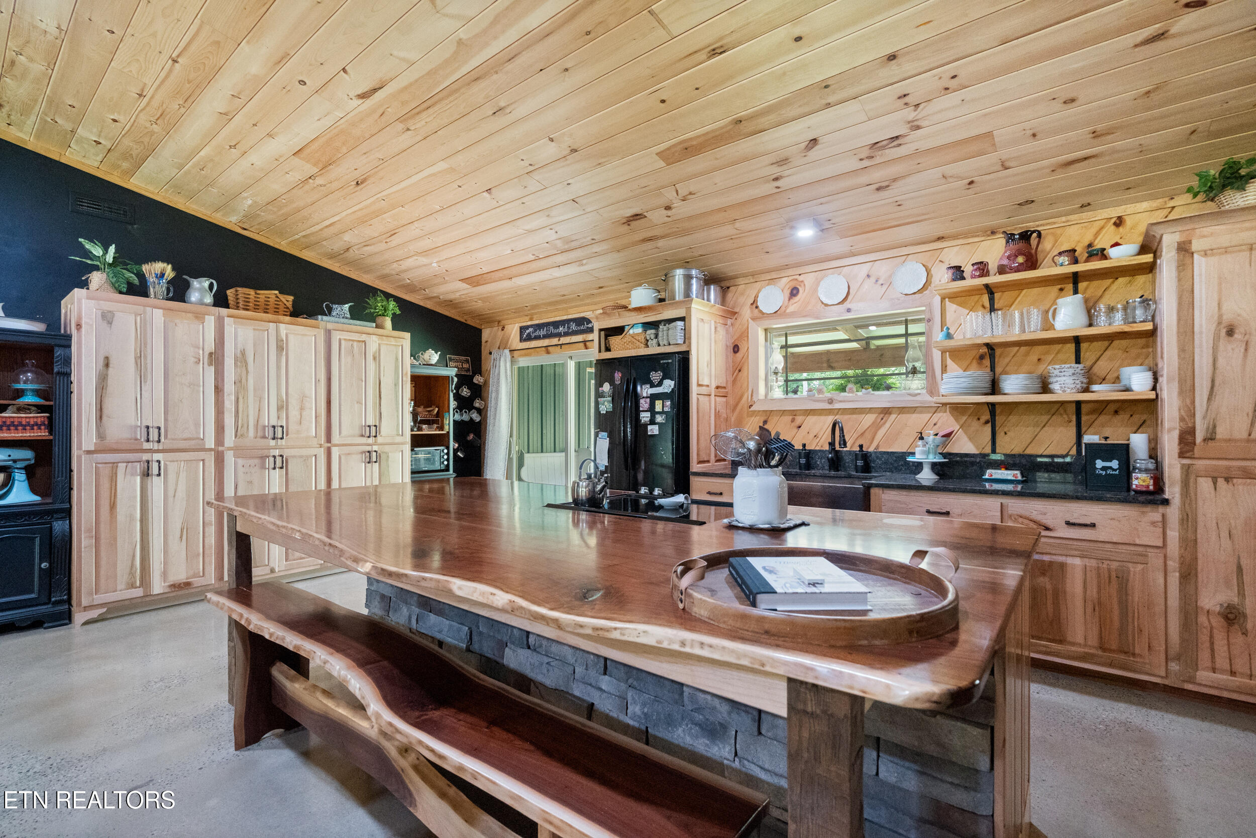 904 Meadows Drive Spencer TN 38585
