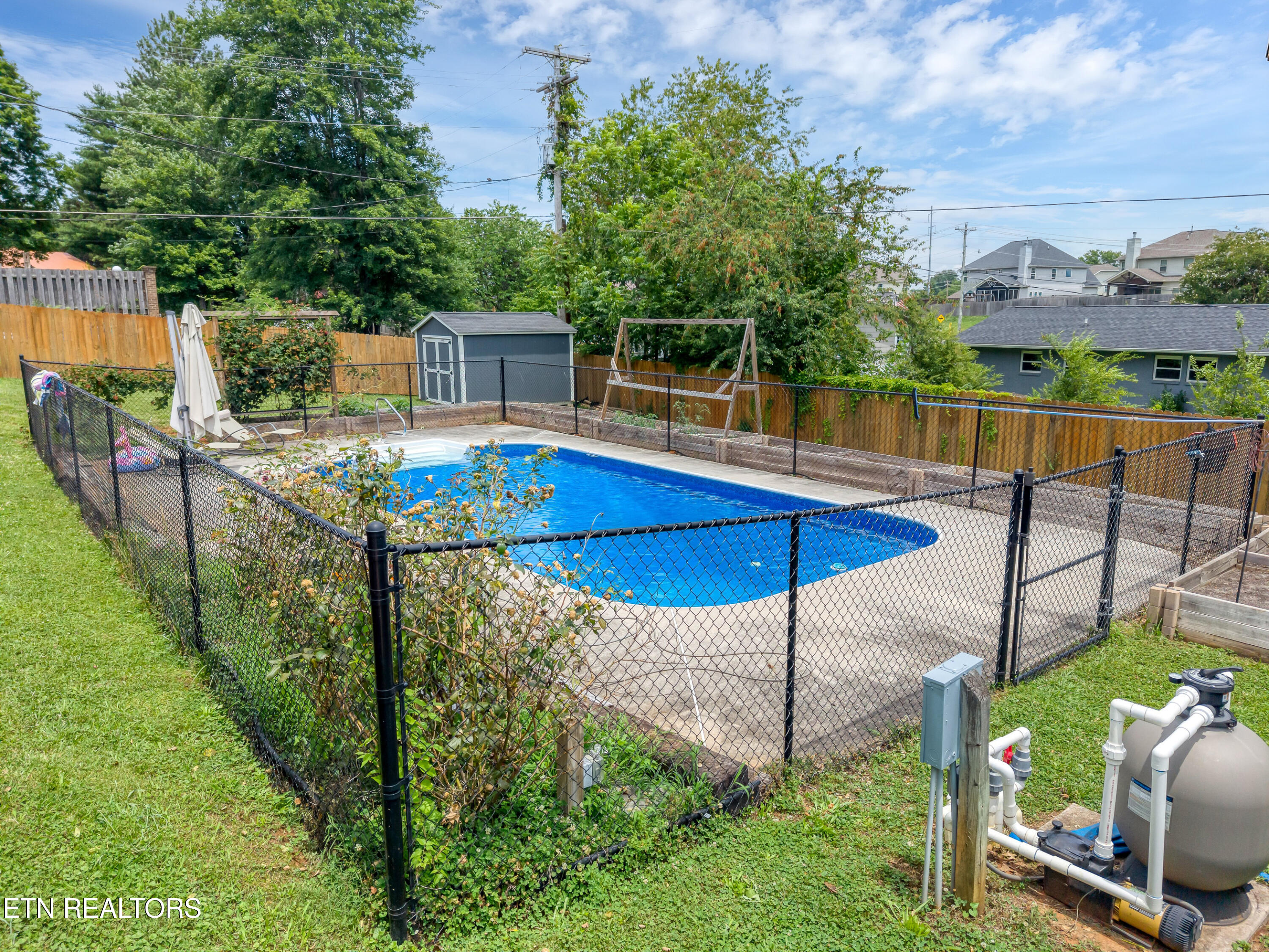 1207 Lenore Lane Maryville TN 37804