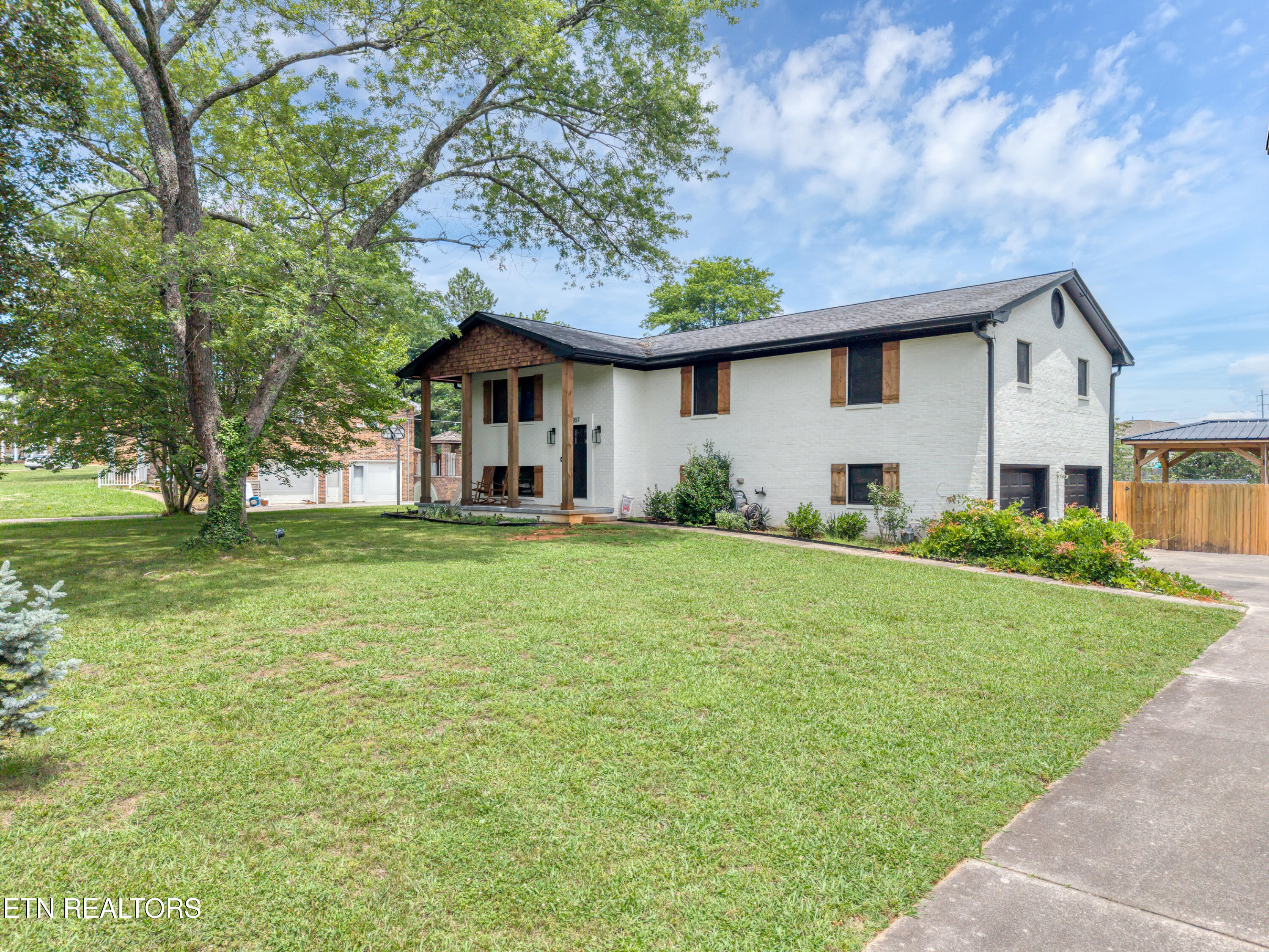 1207 Lenore Lane Maryville TN 37804