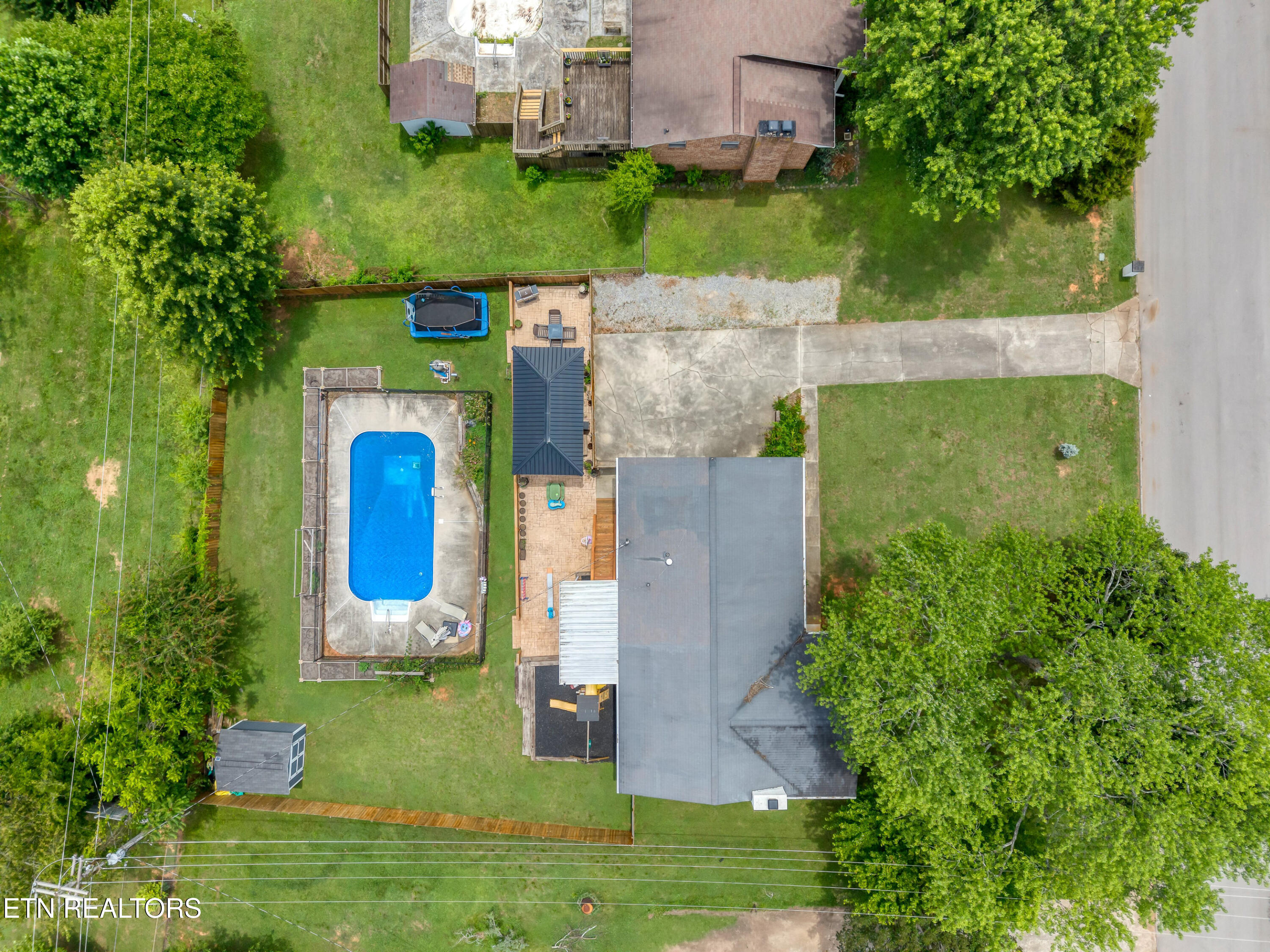 1207 Lenore Lane Maryville TN 37804