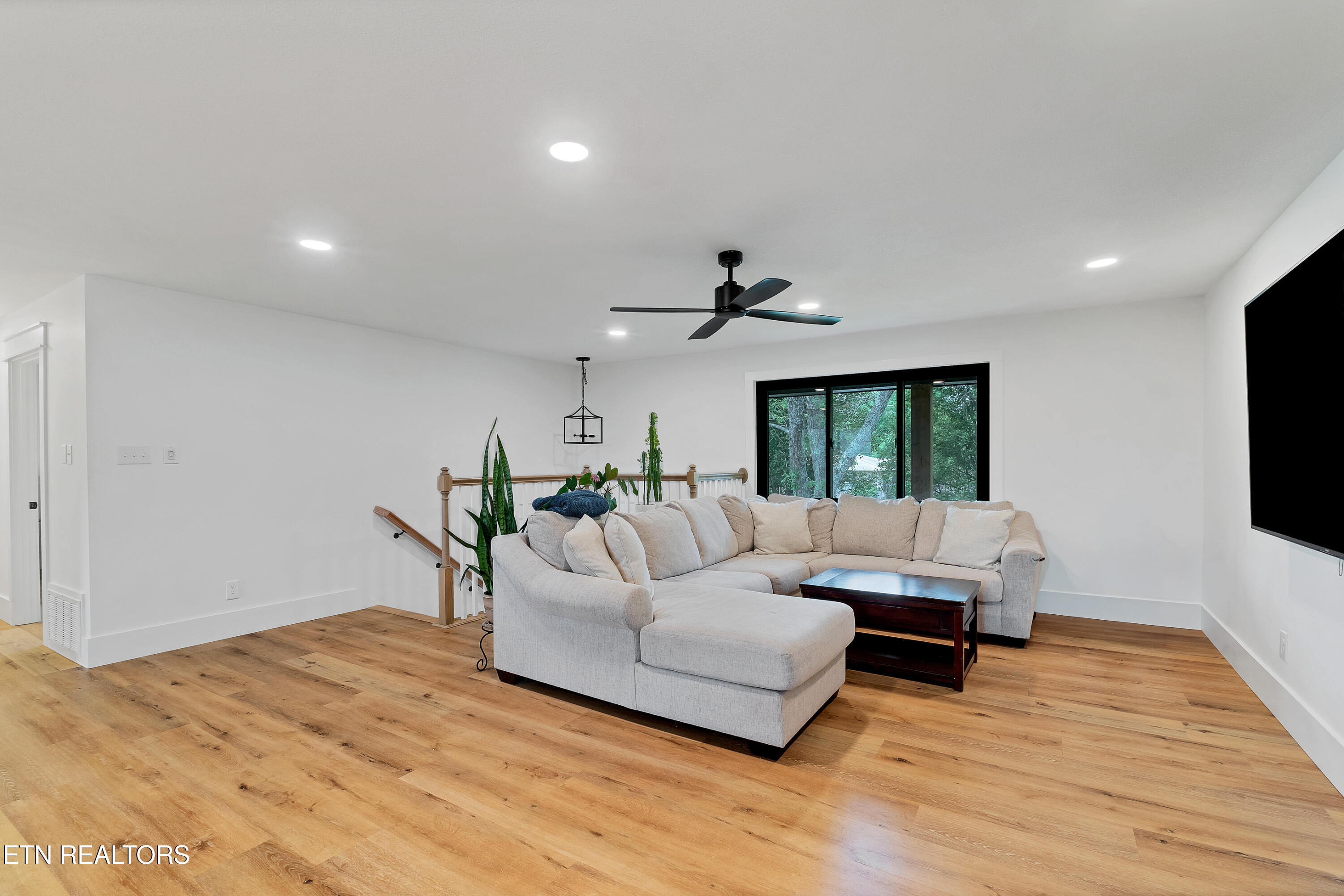 1207 Lenore Lane Maryville TN 37804