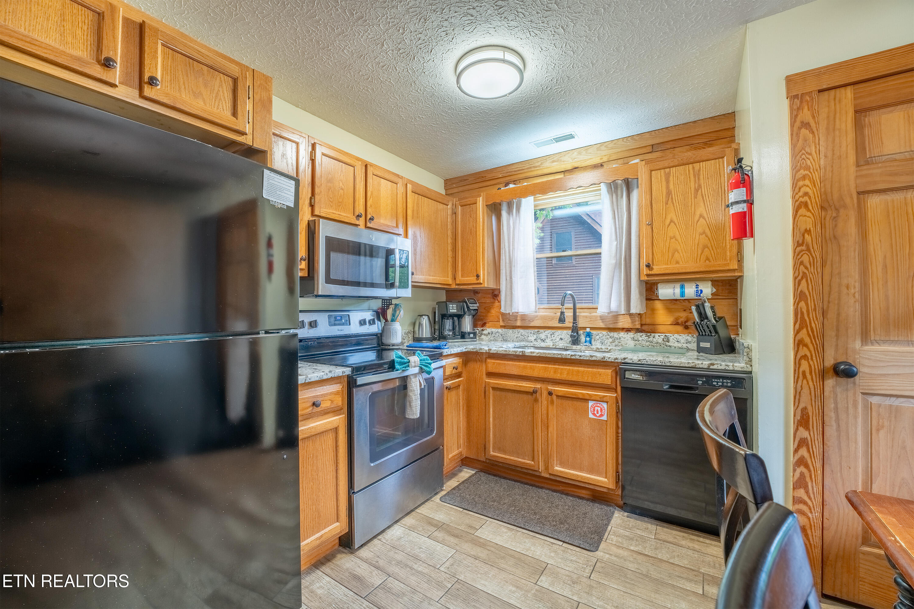 735 Kings Hills Boulevard Pigeon Forge TN 37863