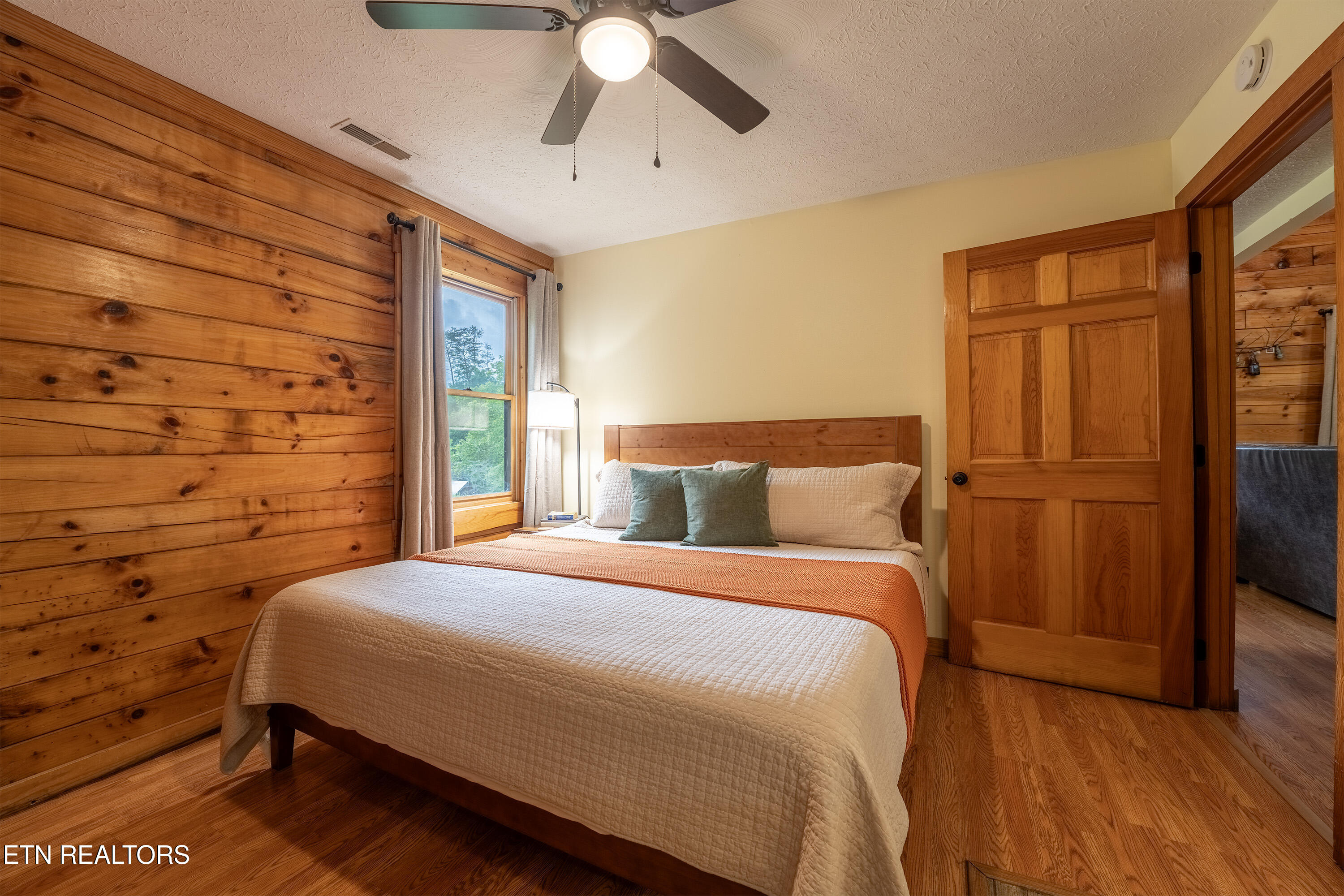 735 Kings Hills Boulevard Pigeon Forge TN 37863