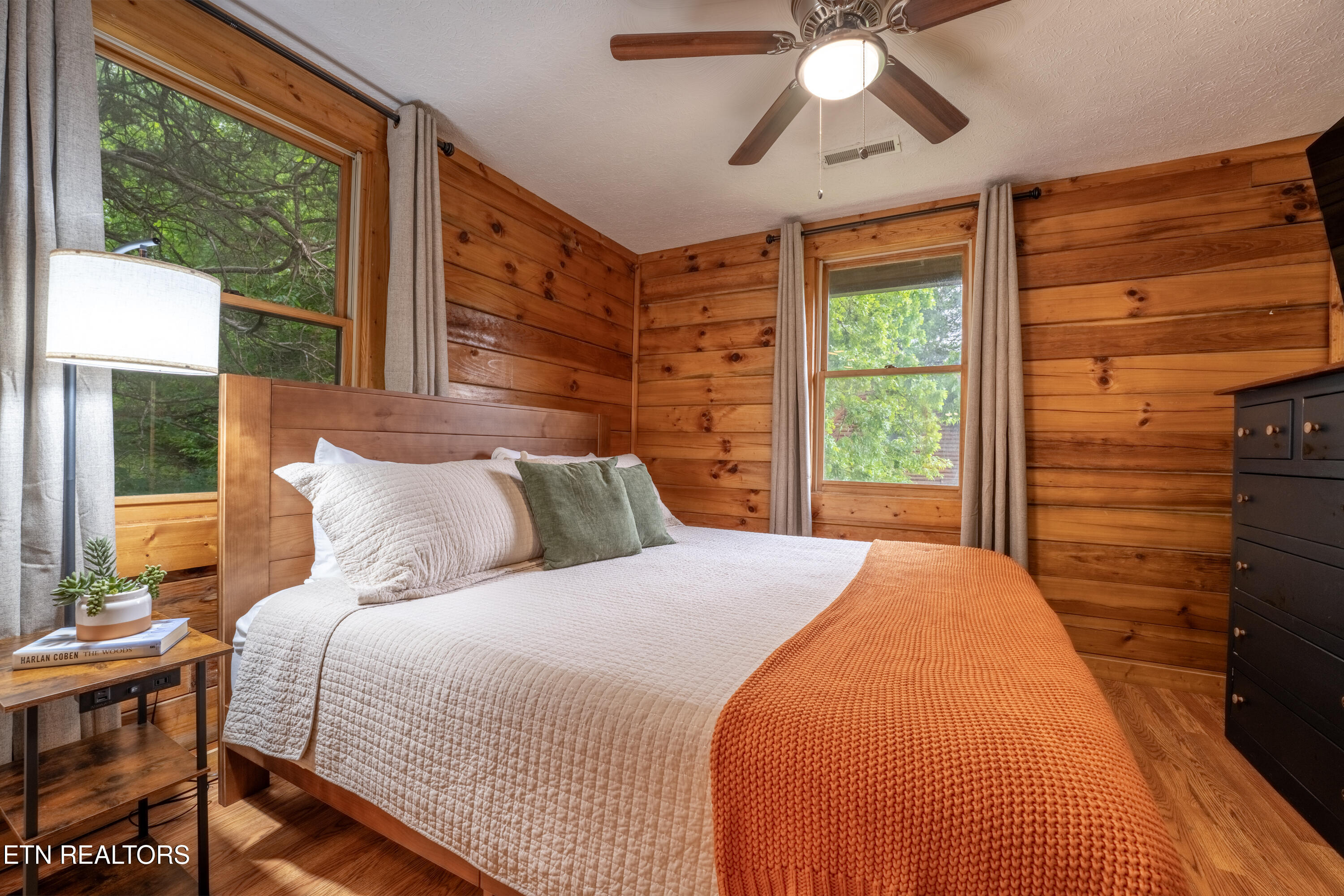 735 Kings Hills Boulevard Pigeon Forge TN 37863