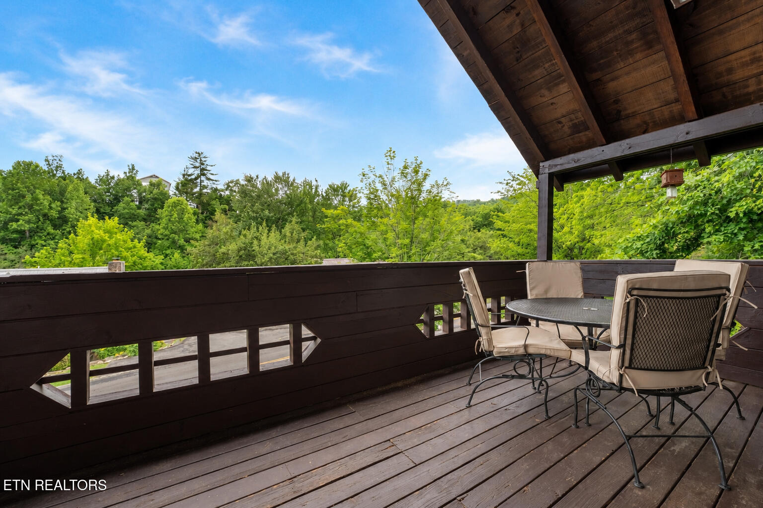 735 Kings Hills Boulevard Pigeon Forge TN 37863