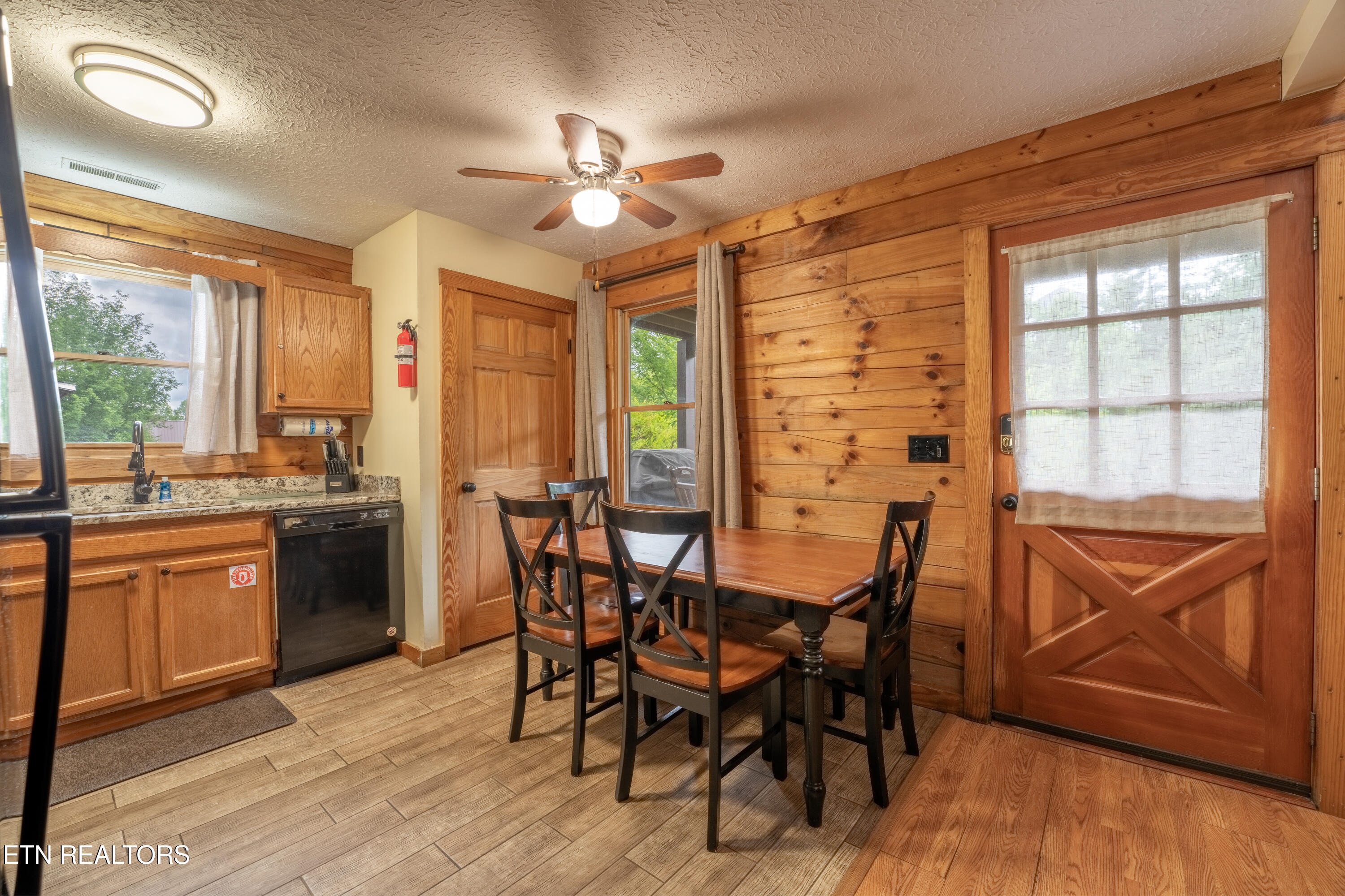 735 Kings Hills Boulevard Pigeon Forge TN 37863