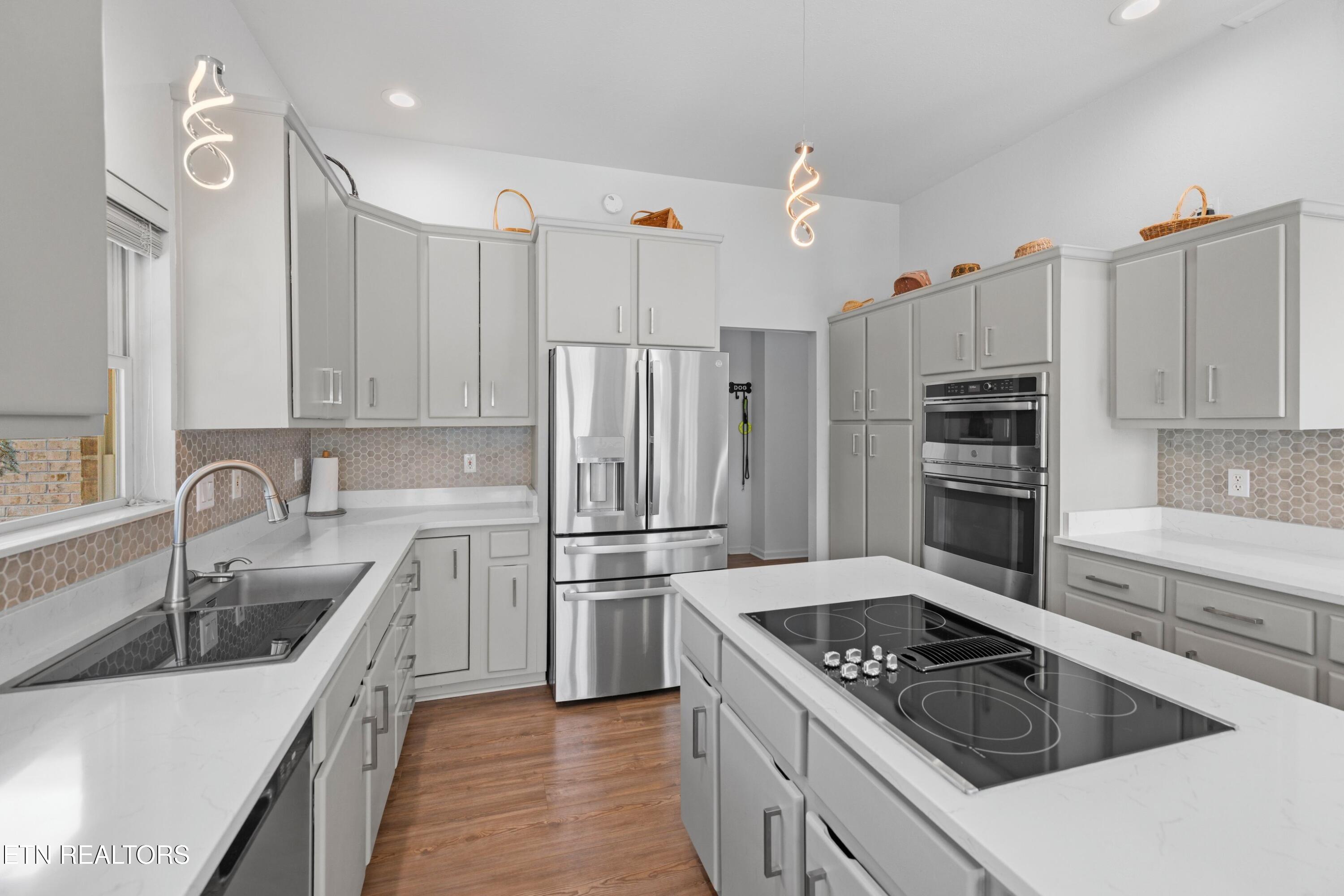 211 Mariners Way Dandridge TN 37725